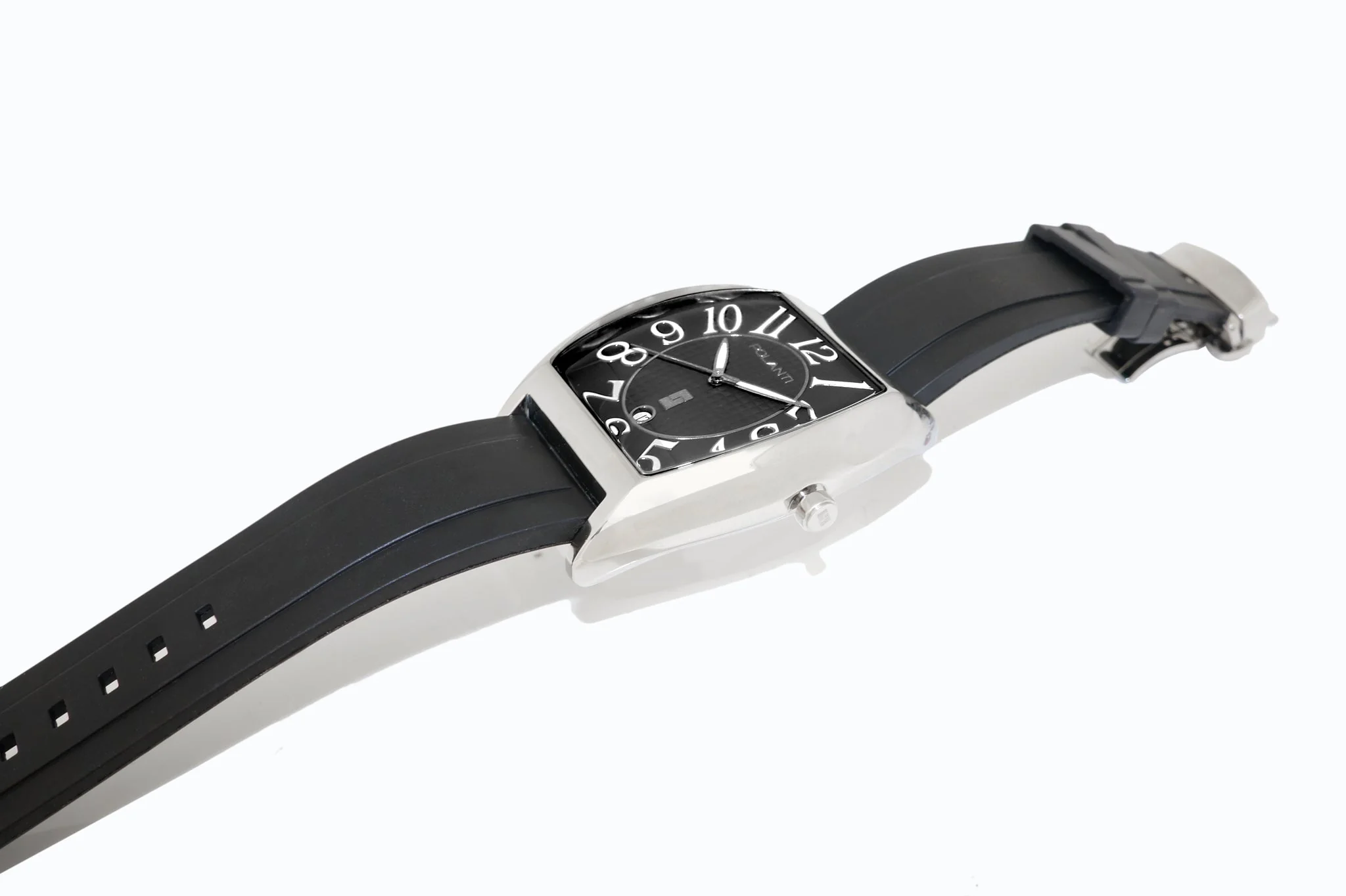 1 Time Zone Black | Black Dial - Image 3