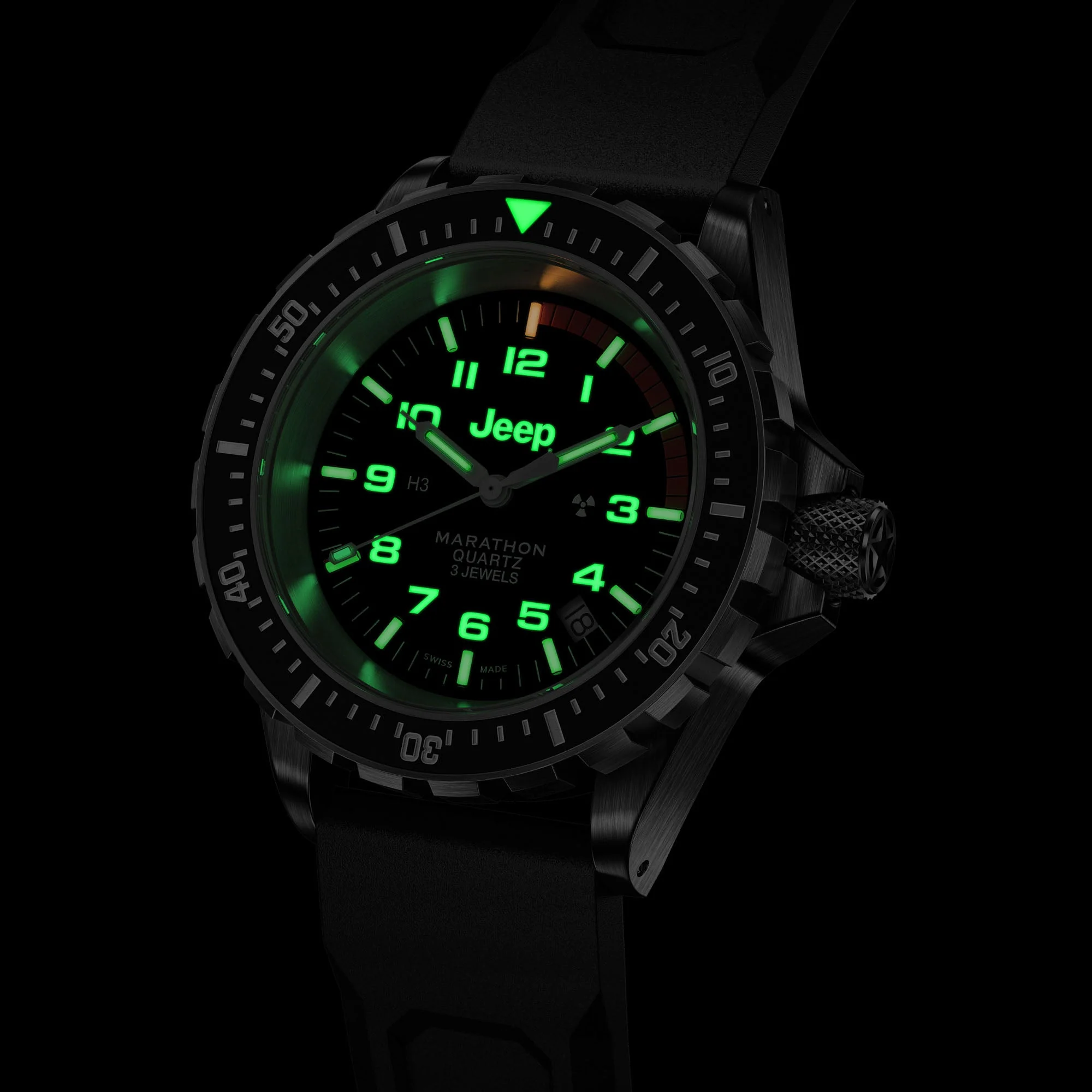 41mm JEEP RUBICON TSAR, SS, COL: SS/BKSS 3PC RUBBER JEEP TSAR ON BLACK 3PC RUBBER STRAP | Black Dial - Image 4