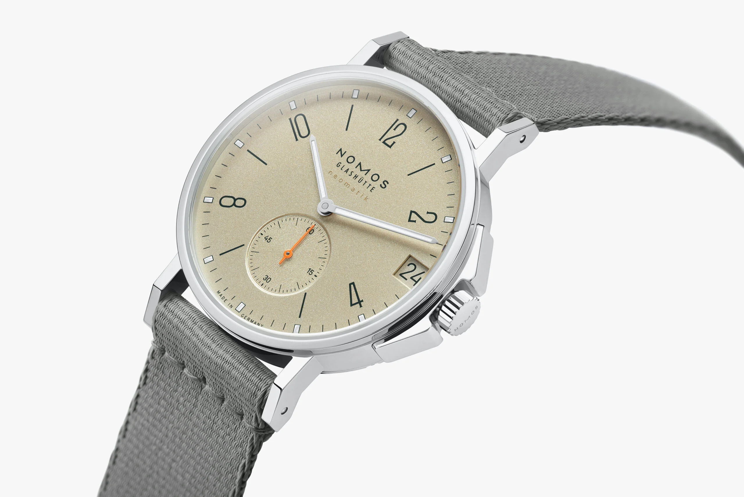 Ahoi Neomatik 38 Date Sand 38.5mm | Khaki Dial - Image 3