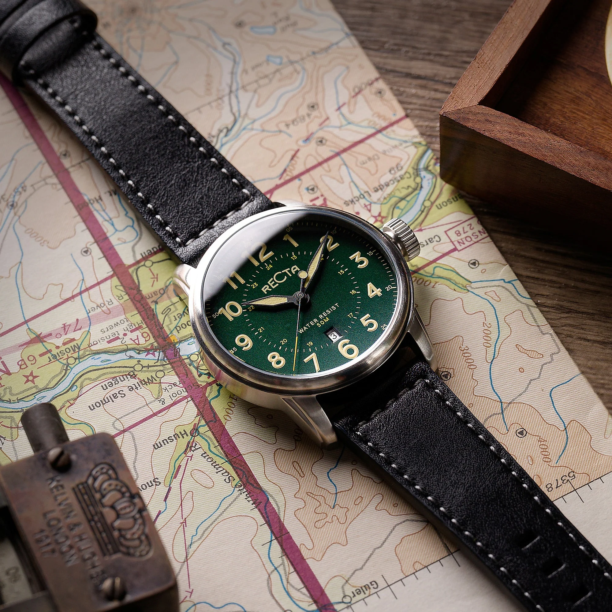 Altitude Japan Quartz Green / Leather |  Dial - Image 3