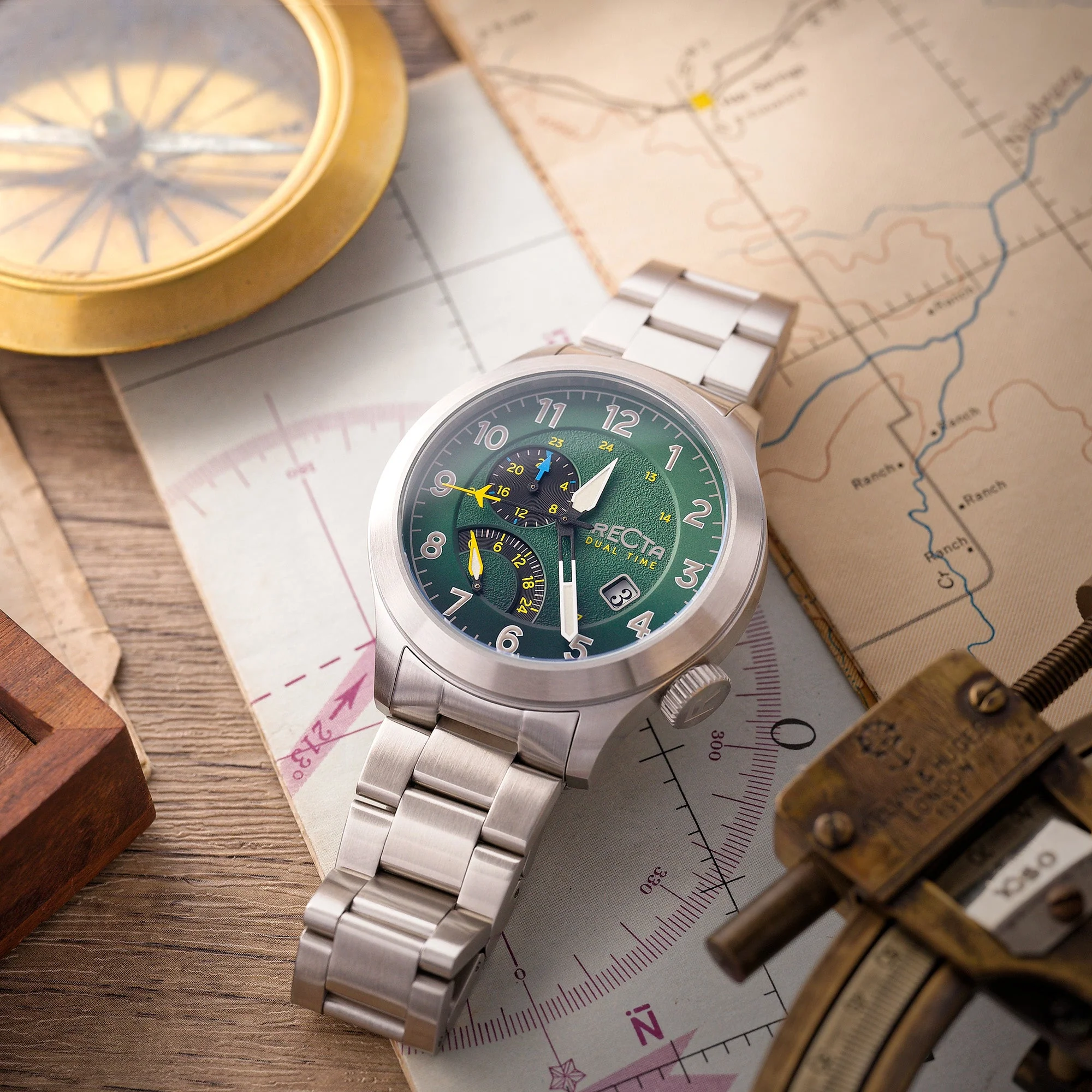Altitude Japan Quartz Green / Stainless Steel |  Dial - Image 2