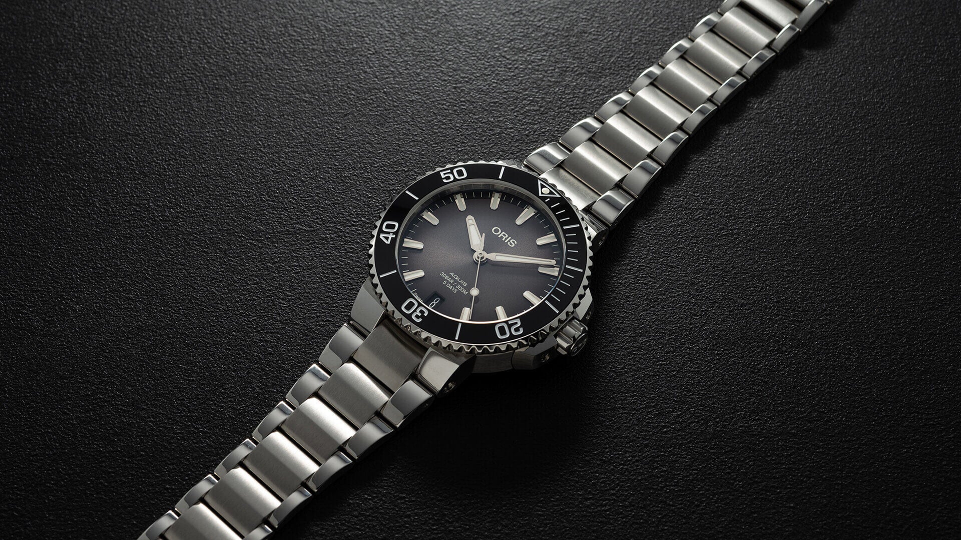 Aquis Antracite / Rubber | Anthracite Dial - Image 2