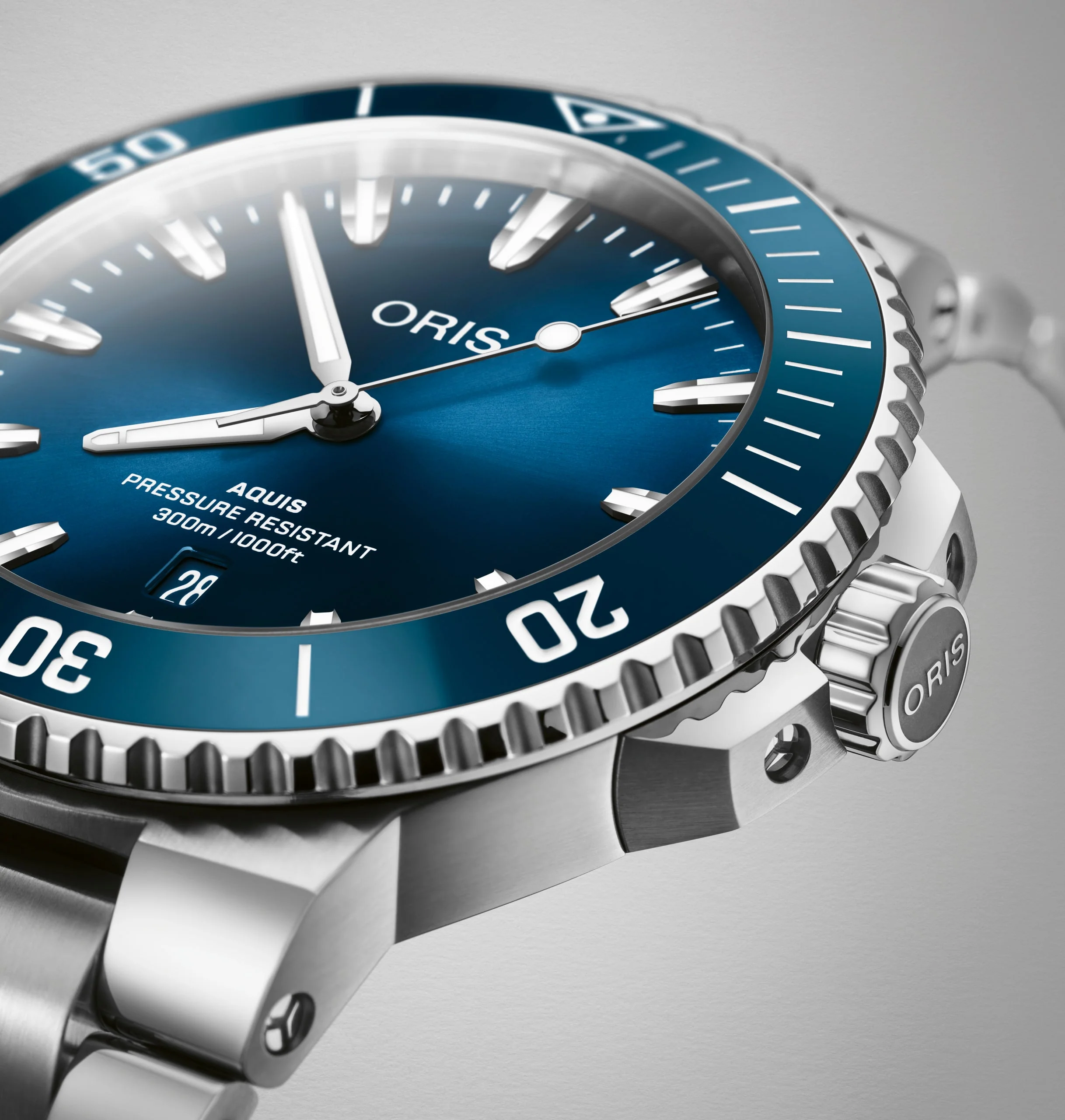 Aquis Date 43.5mm | Blue Dial - Image 4