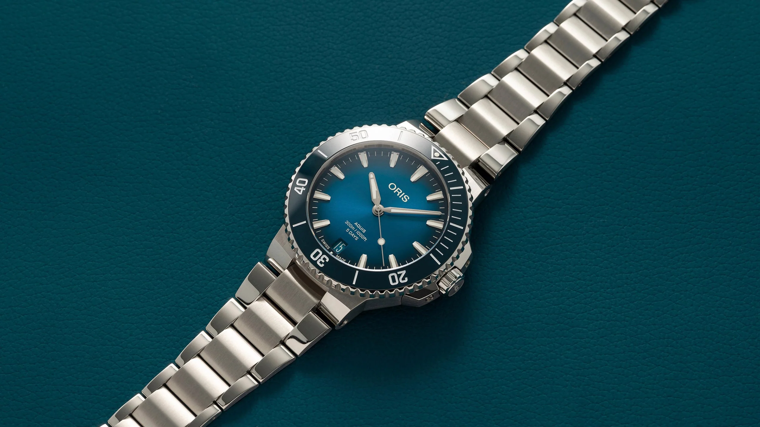 AQUIS DATE CALIBRE 400 43.5mm | Blue Dial - Image 2