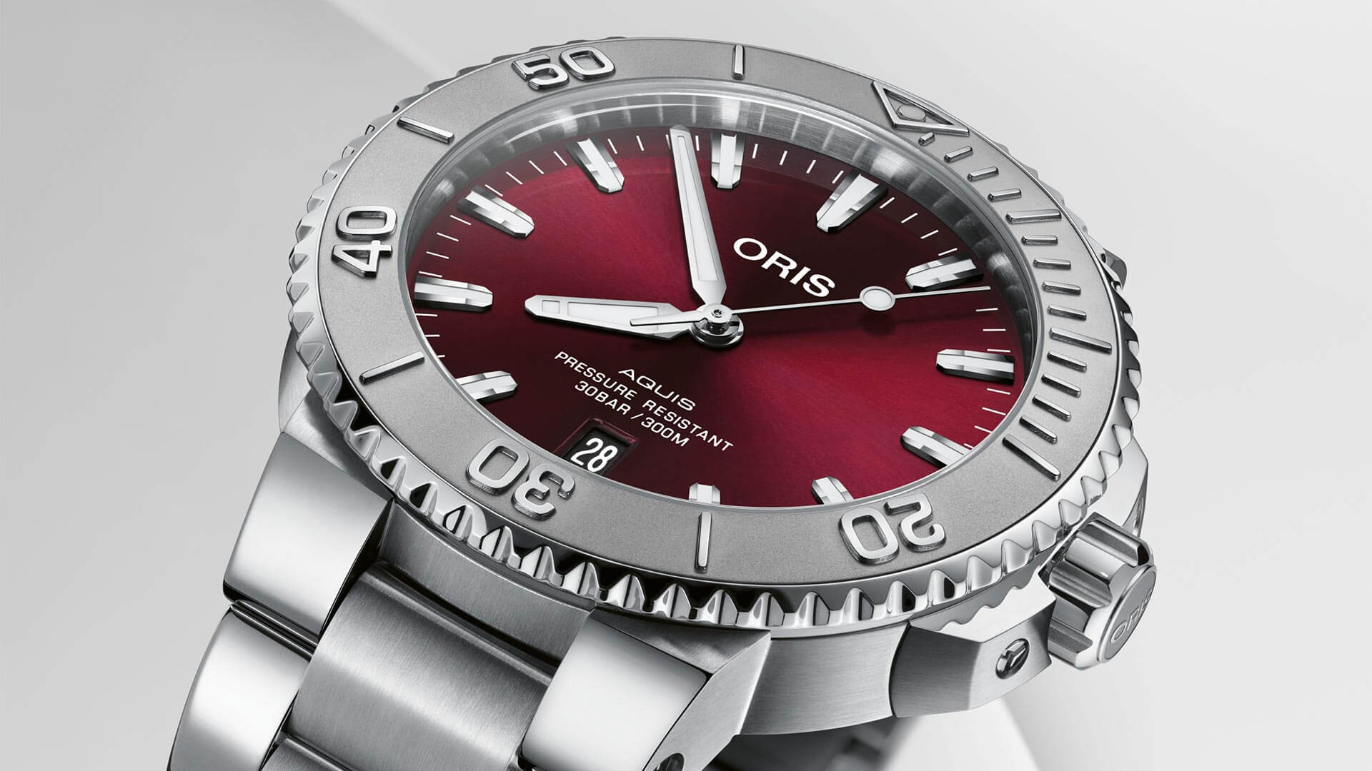 Aquis Date Relief 43.5mm Red Dial | Red Dial - Image 3