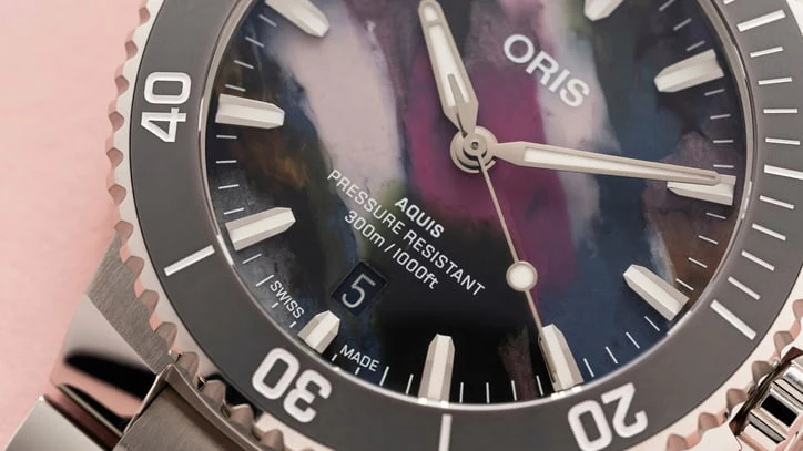 Aquis Date Upcycle  | Multi-colored Dial - Image 3