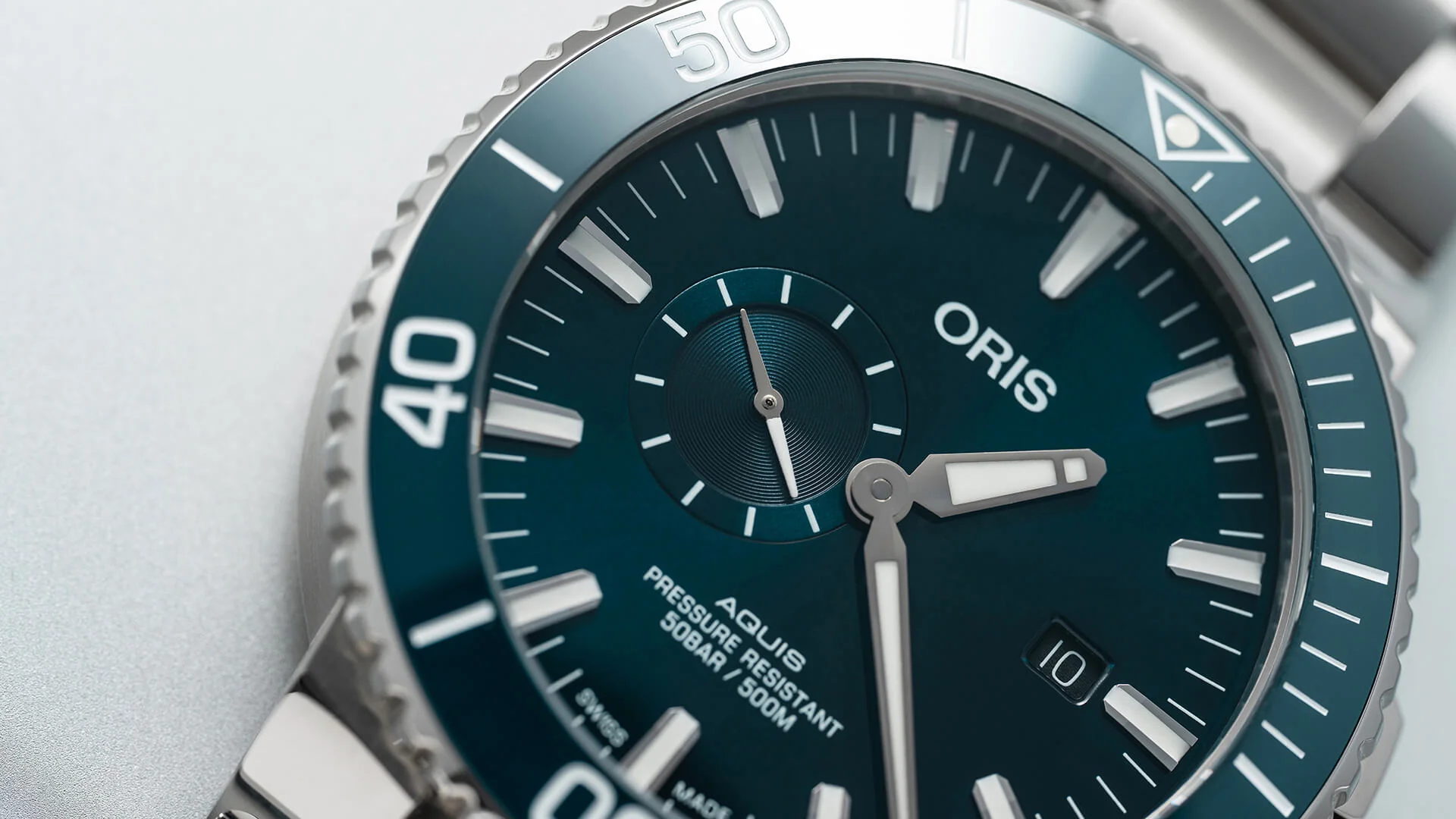Aquis Small Second Date 45.5mm | Blue Dial - Image 3