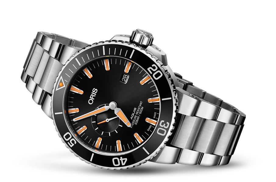 Aquis Small Seocnd Date | Black Dial - Image 2