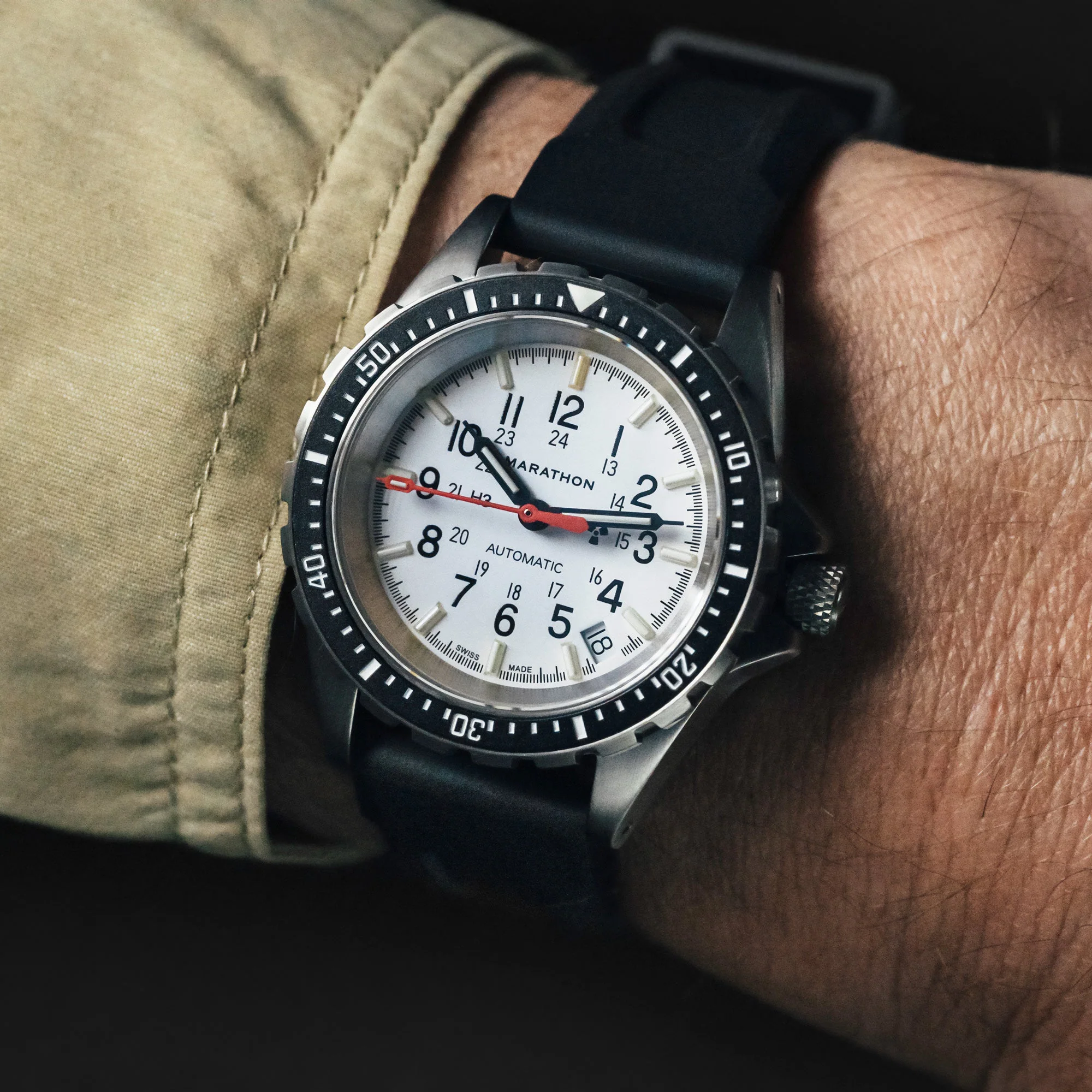 Divers Auto Medium Search and Rescue White NGM/Rubber | Arctic White Dial - Image 8