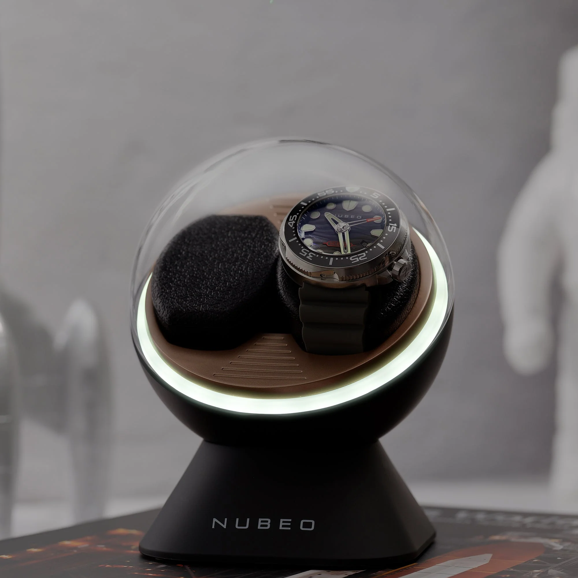 ASTRONOMY SATELLITE DUAL SLOT WATCH WINDER BLACK / TITANIUM BRACELET - Image 4