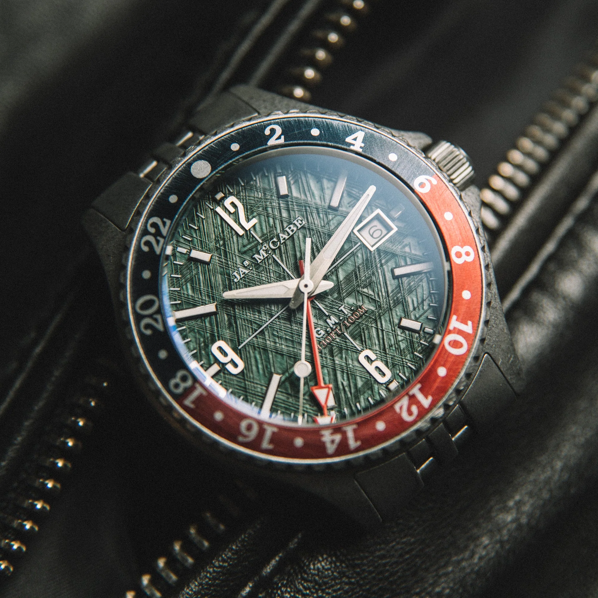 Baja GMT GREEN / STAINLESS STEEL | Green Dial - Image 2