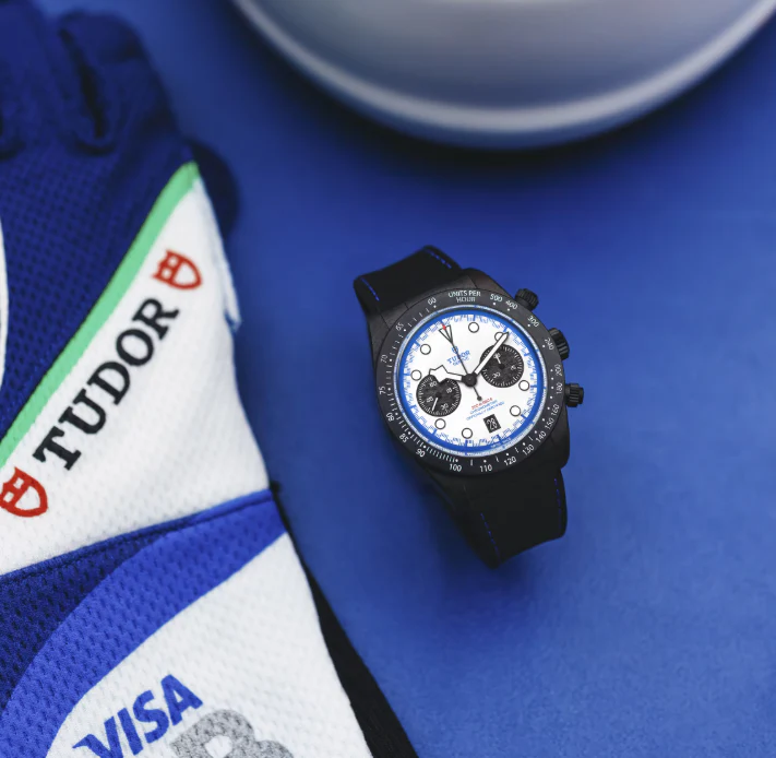 Black Bay Chrono Carbon 25 | White Dial - Image 2