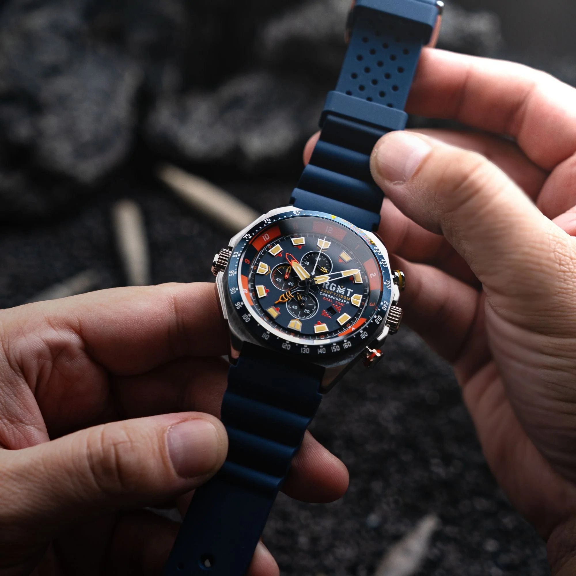 CAPRICORN DUAL TIME CHRONOGRAPH BLUE / STAINLESS STEEL Blue Dial - Image 2