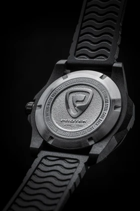 Carbon Dive CARBON CASE/BLACK&RED DIAL/RED STRAP | Black Dial - Image 5