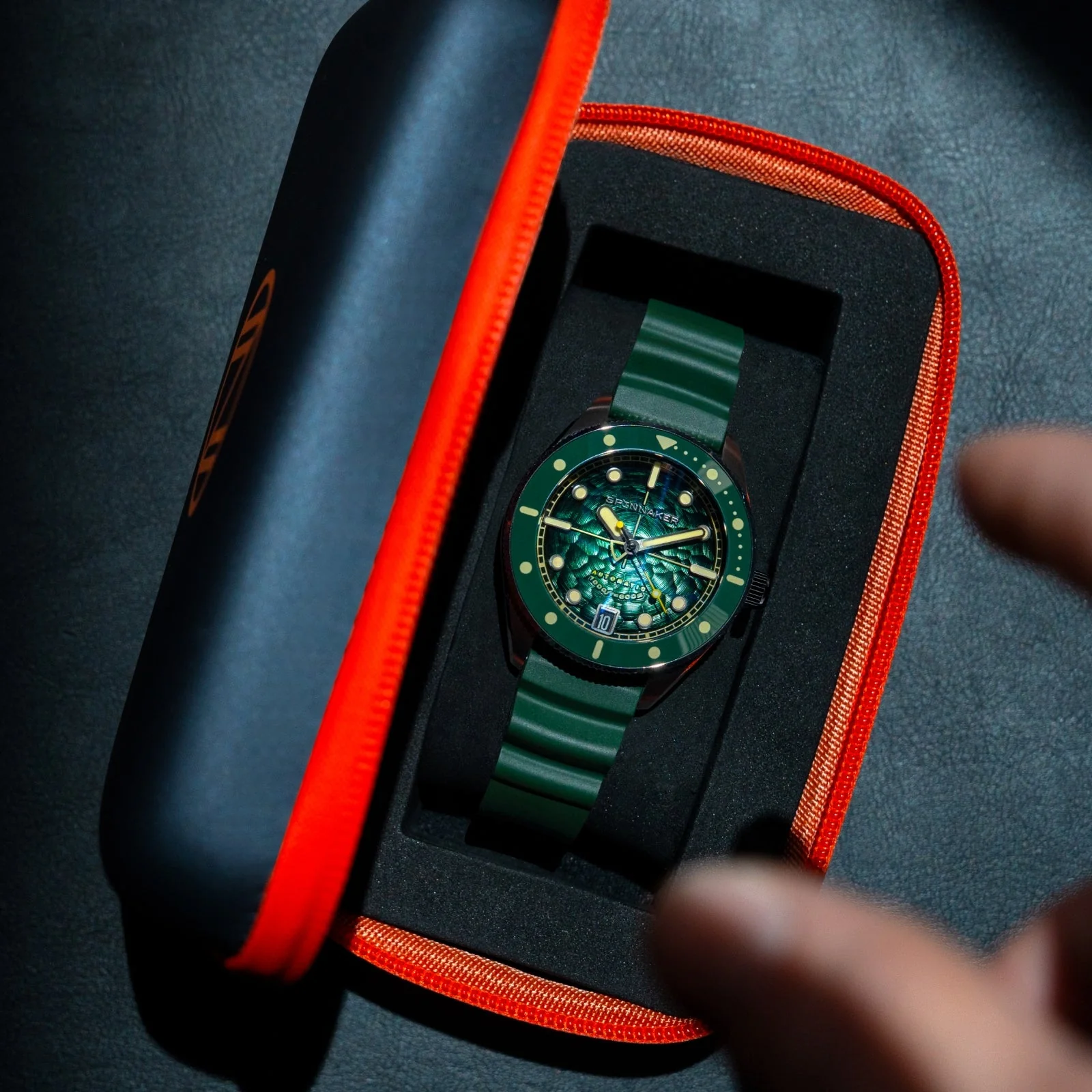 CHALLENGER AUTOMATIC Green / Stainless Steel | Green Dial - Image 4