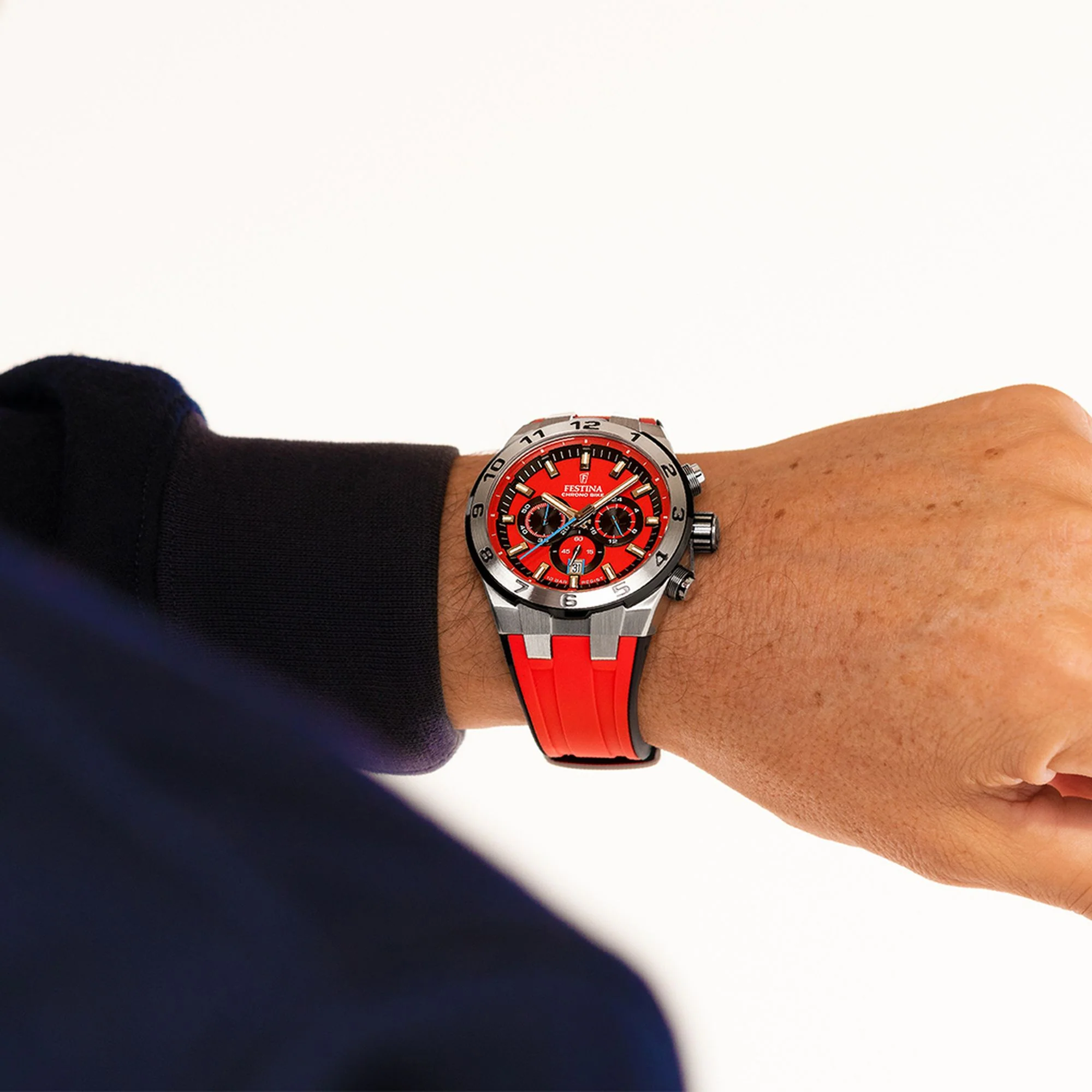 Chrono Bike Red / Silicone Red Dial - Image 4