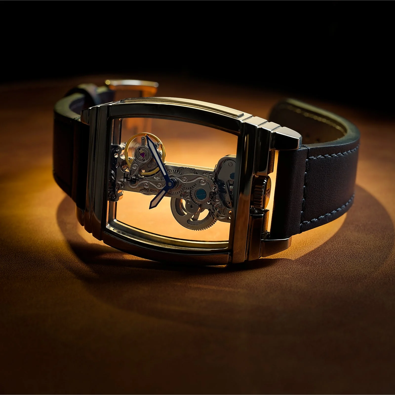 Discovery Wolver Bridge Mechanical Blue / Genuine Leather | Transparent Dial - Image 4