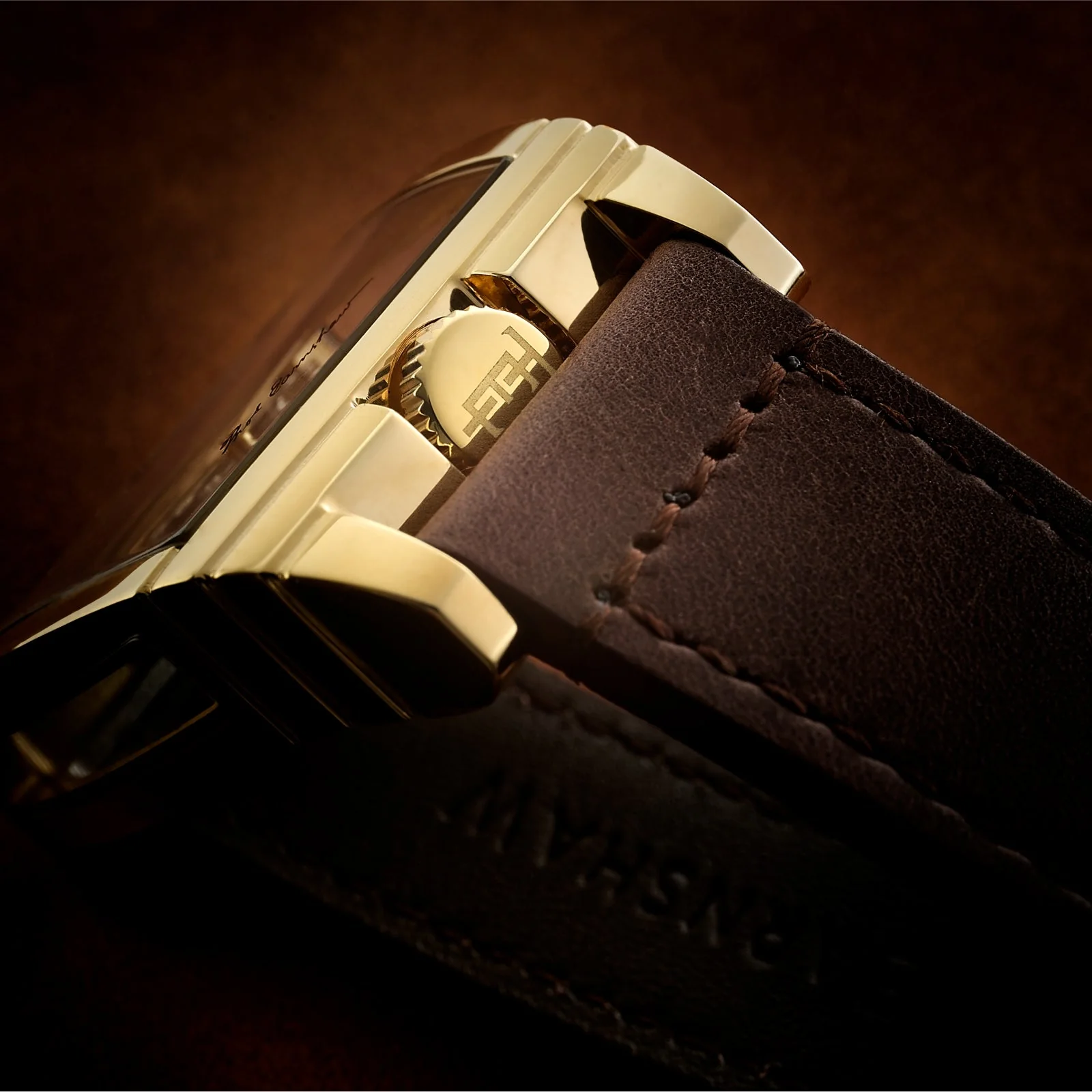 Discovery Wolver Bridge Mechanical Gold / Genuine Leather | Transparent Dial - Image 4