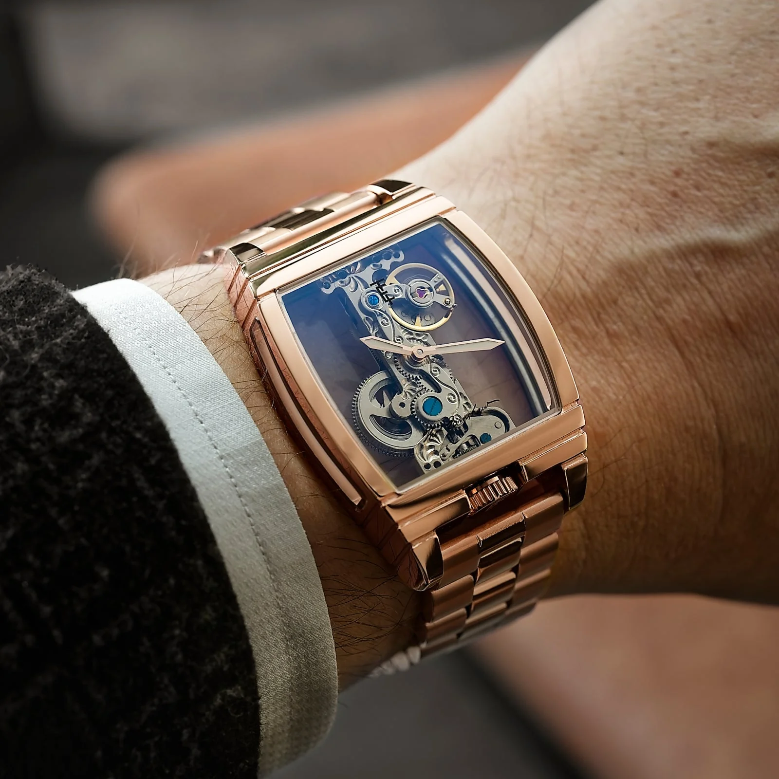Discovery Wolver Bridge Mechanical Rose Gold / Stainless Steel | Transparent Dial - Image 2