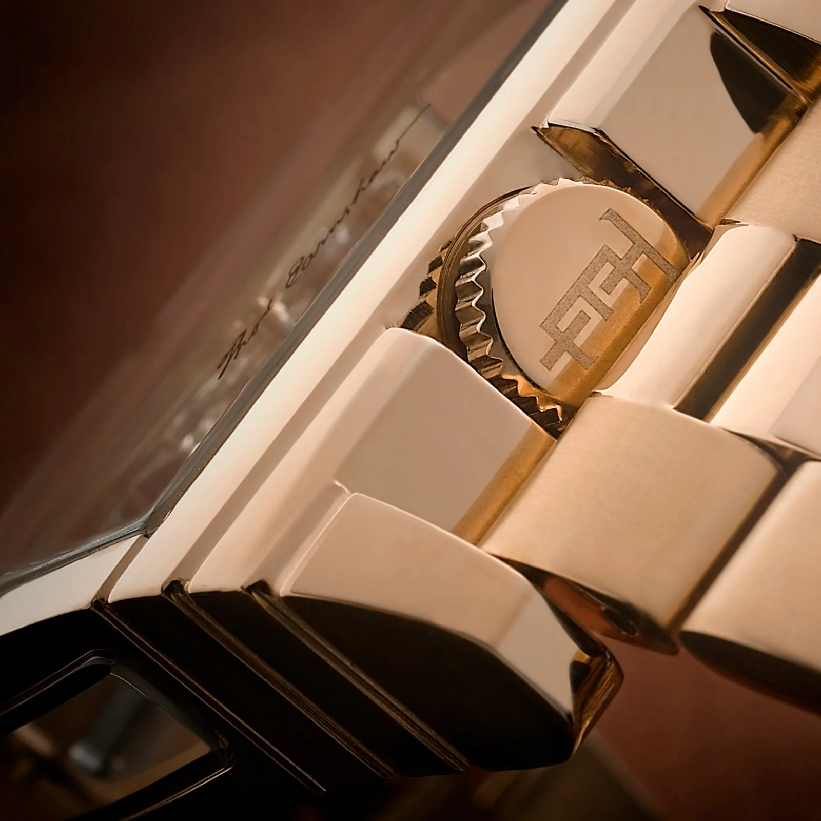 Discovery Wolver Bridge Mechanical Rose Gold / Stainless Steel | Transparent Dial - Image 4