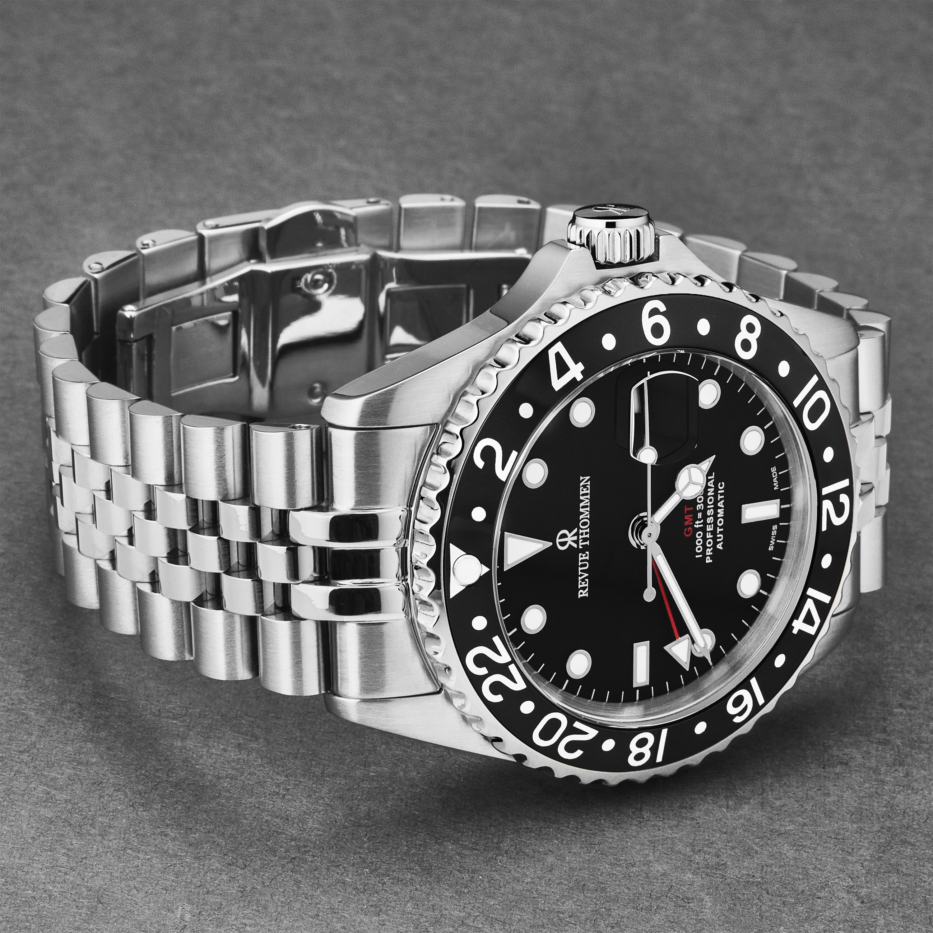 Diver 17572.2237 / Black | Black Dial - Image 2