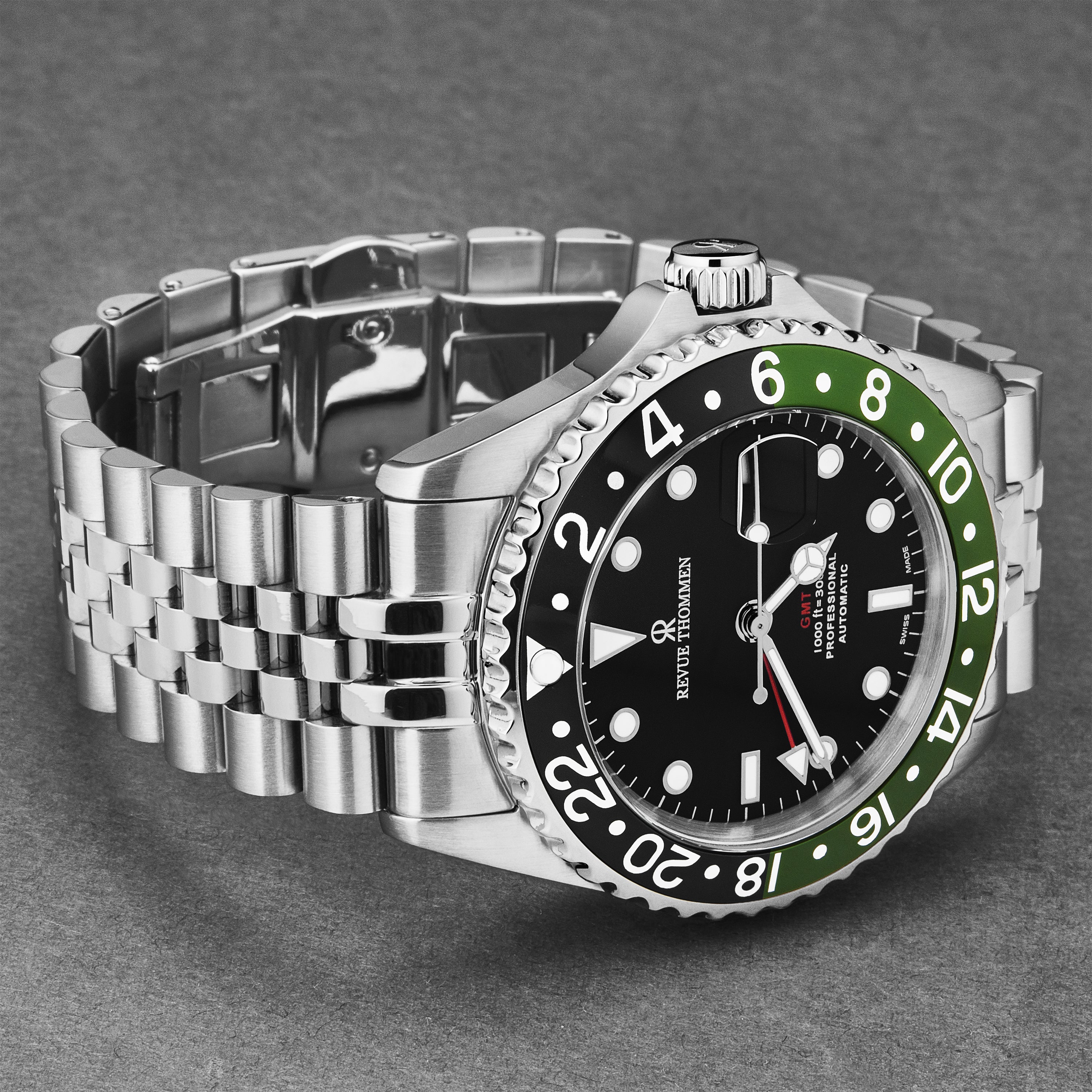 Diver 17572.2238 / Black | Black Dial - Image 2
