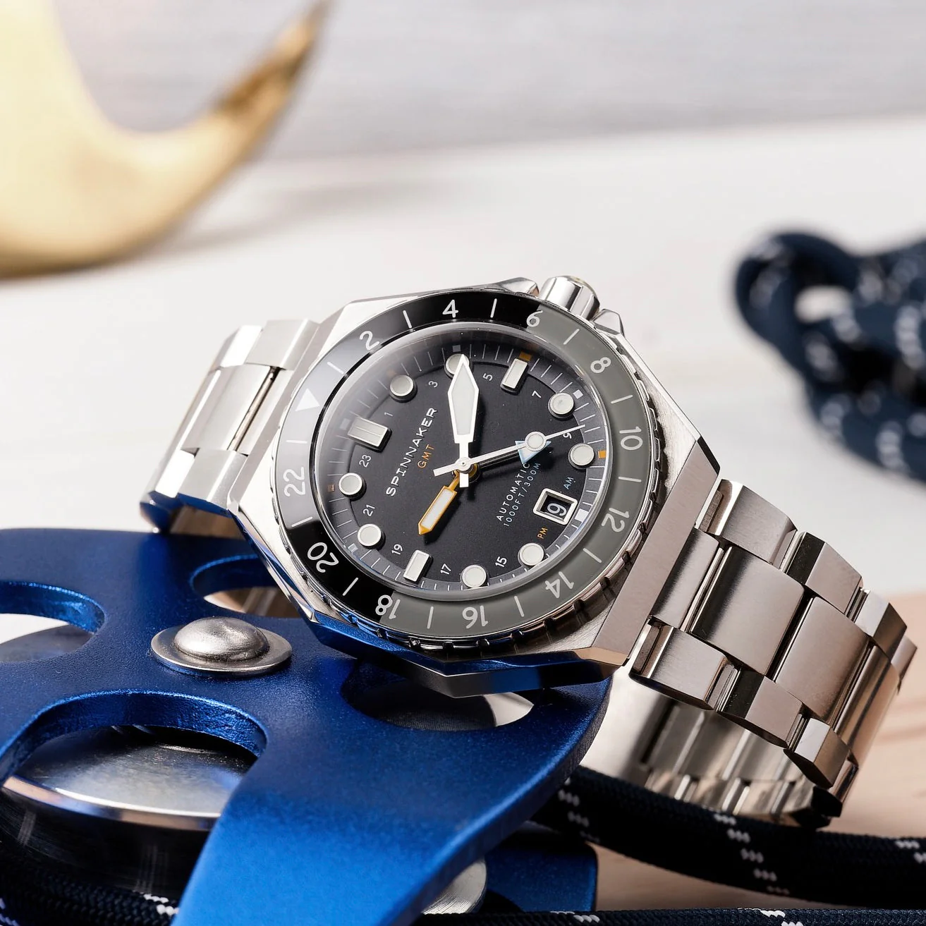 Dumas GMT Automatic Black/Stainless Steel | Black Dial - Image 11
