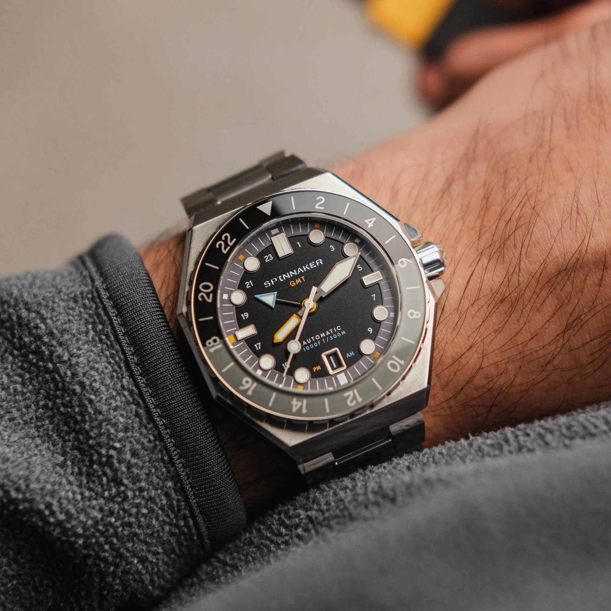 Dumas GMT Automatic Black/Stainless Steel | Black Dial - Image 5