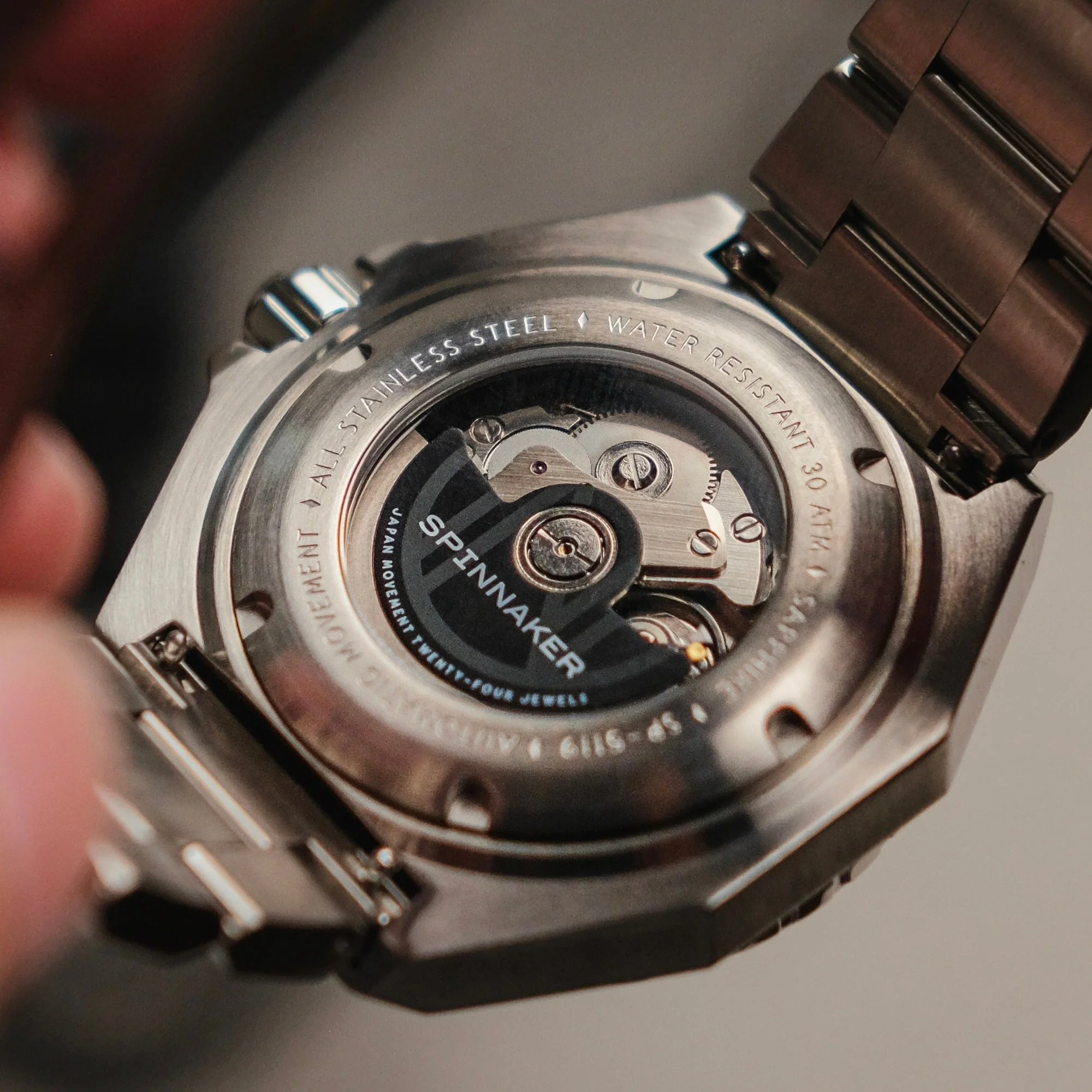 Dumas GMT Automatic Black/Stainless Steel | Black Dial - Image 7