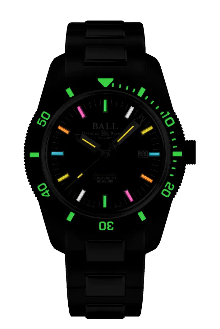 Engineer II Skindiver Heritage Manufacture Chronometer Black | Black Dial - Image 2