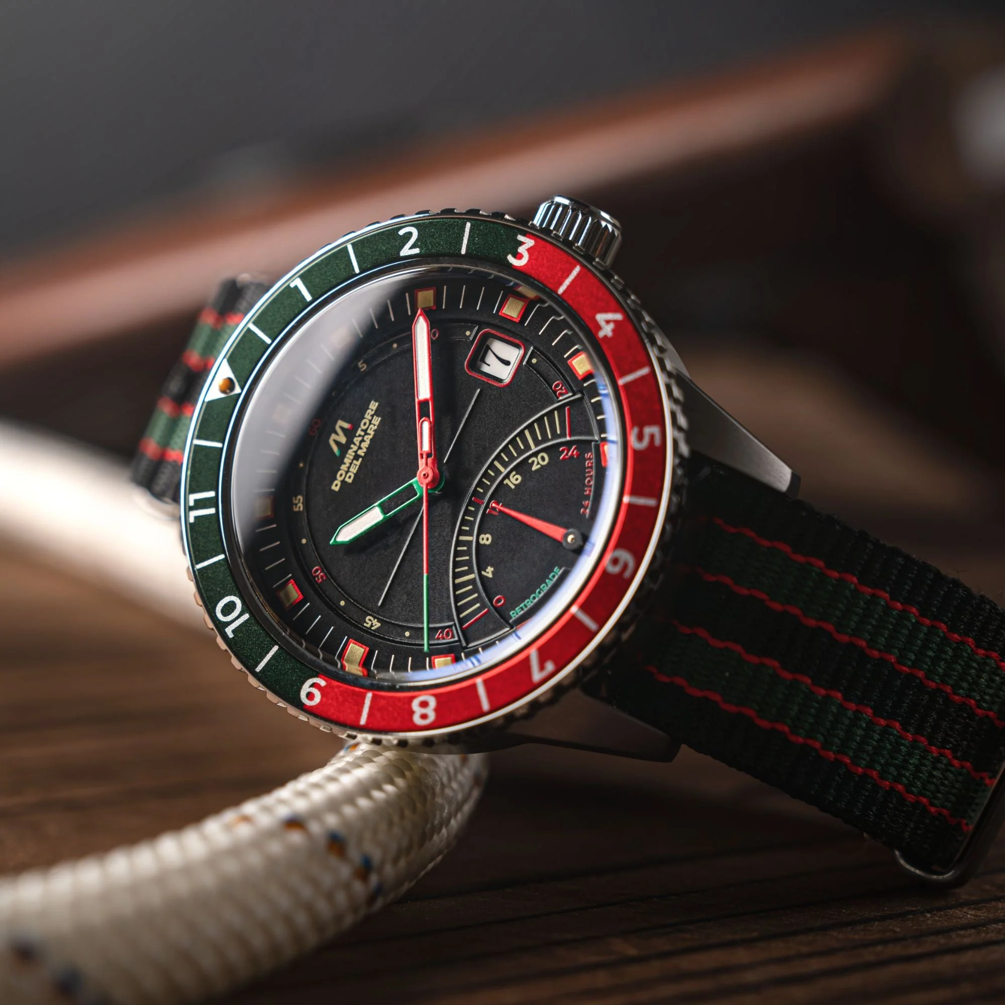 Fano Retrograde Green & Red / Nylon Strap | Black Dial - Image 2