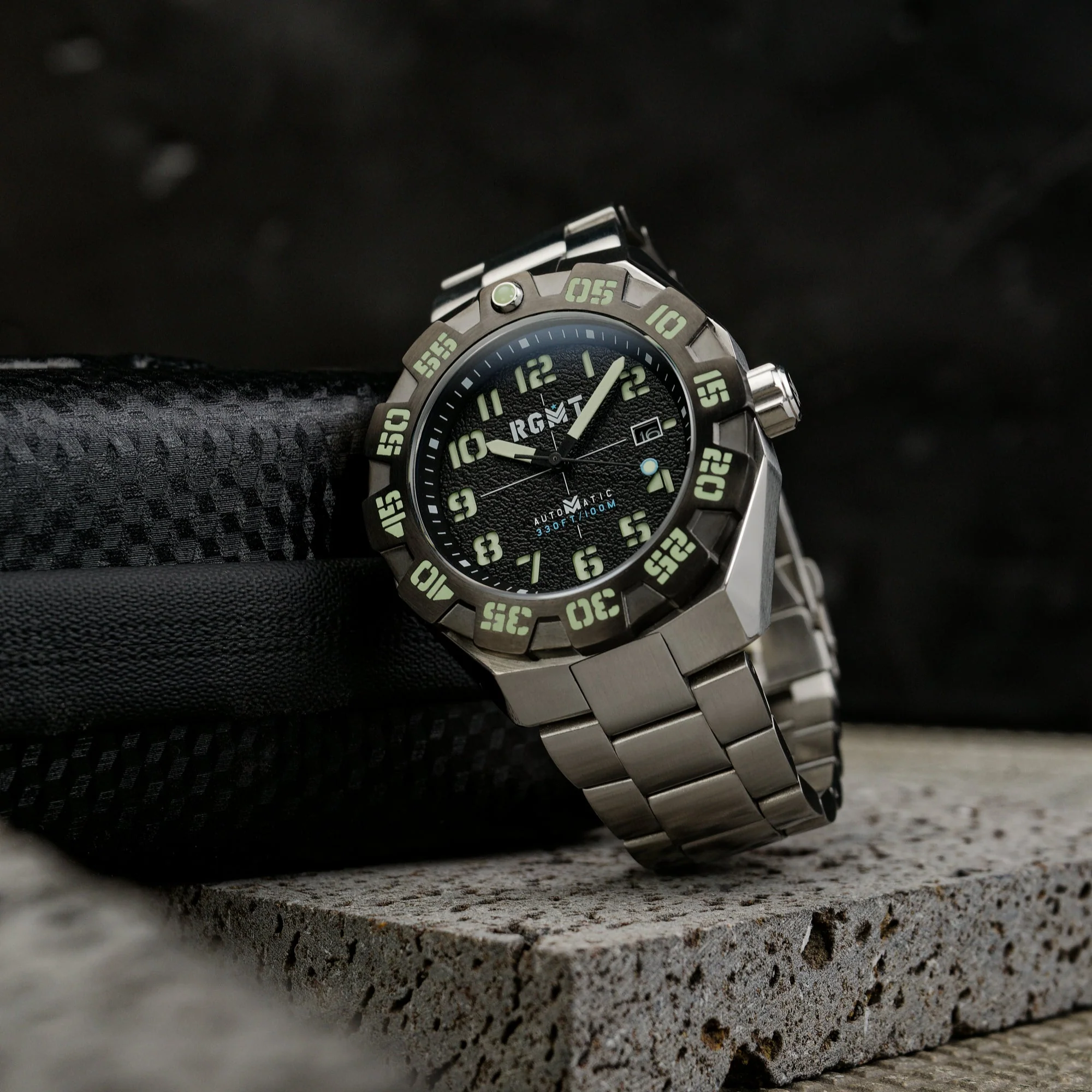 FIELD MASTER AUTOMATIC BLACK / STAINLESS STEEL Black Dial - Image 2