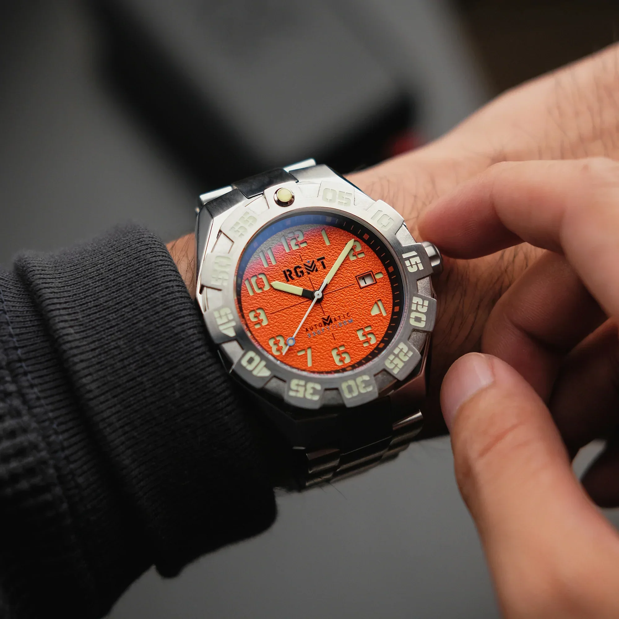 New Field Master Automatic Orange / Stainless Steel | Orange Dial - Image 4