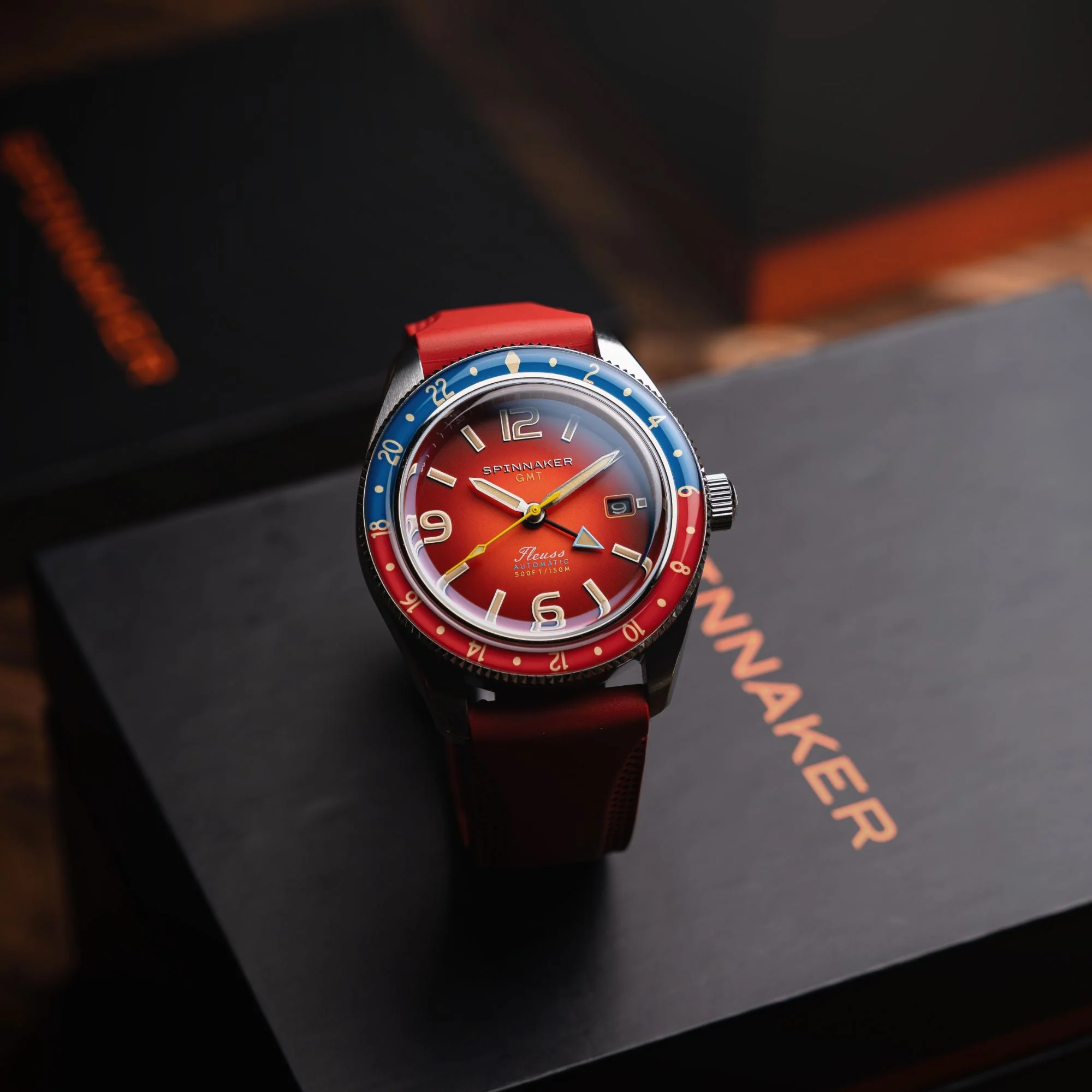 Fleuss GMT Automatic Red/Stainless Steel | Red Dial - Image 2