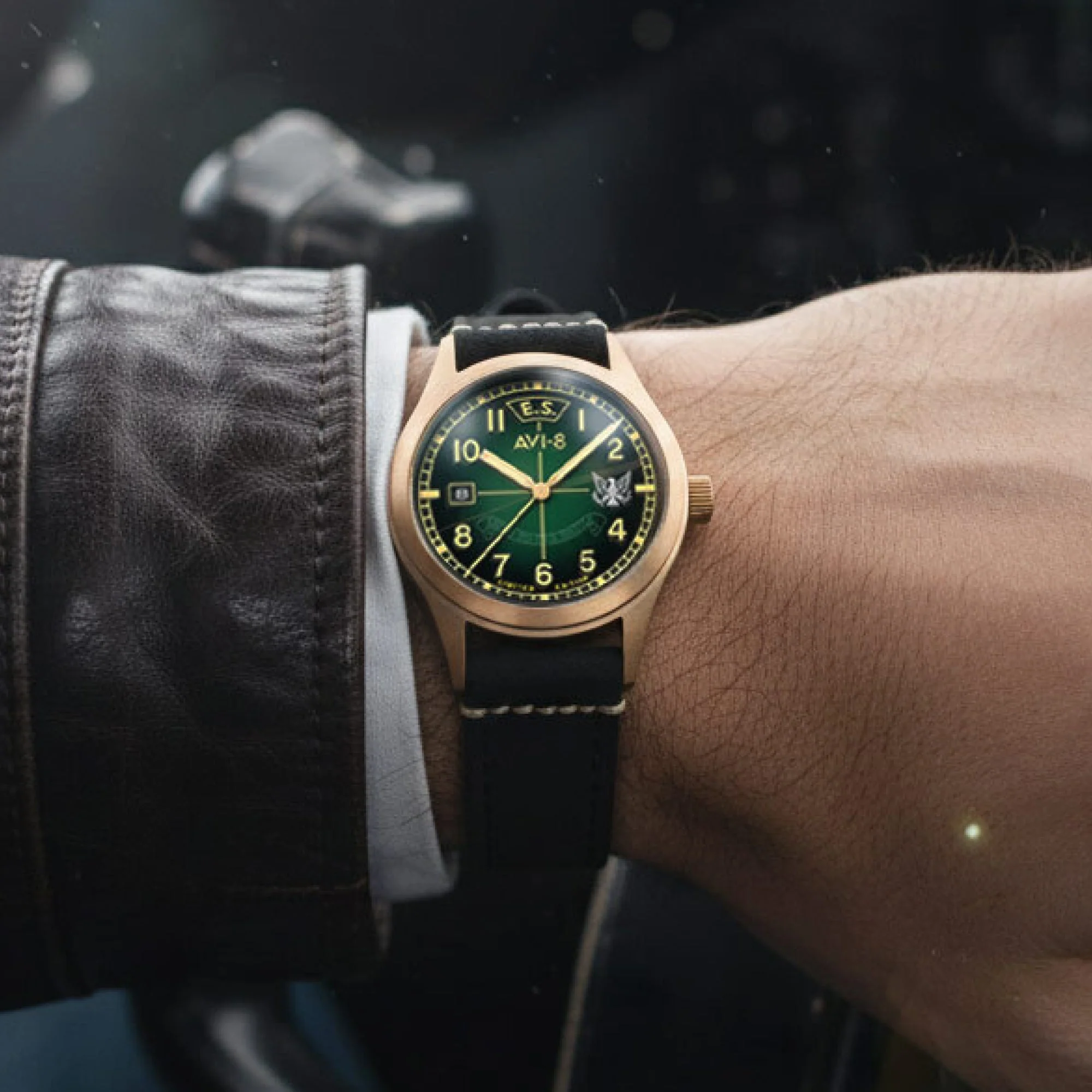 Flyboy Eagle Squadron Automatic Bronze 85th Limited Edition Brown / Genuine Leather Strap | Blue Dial - Image 2
