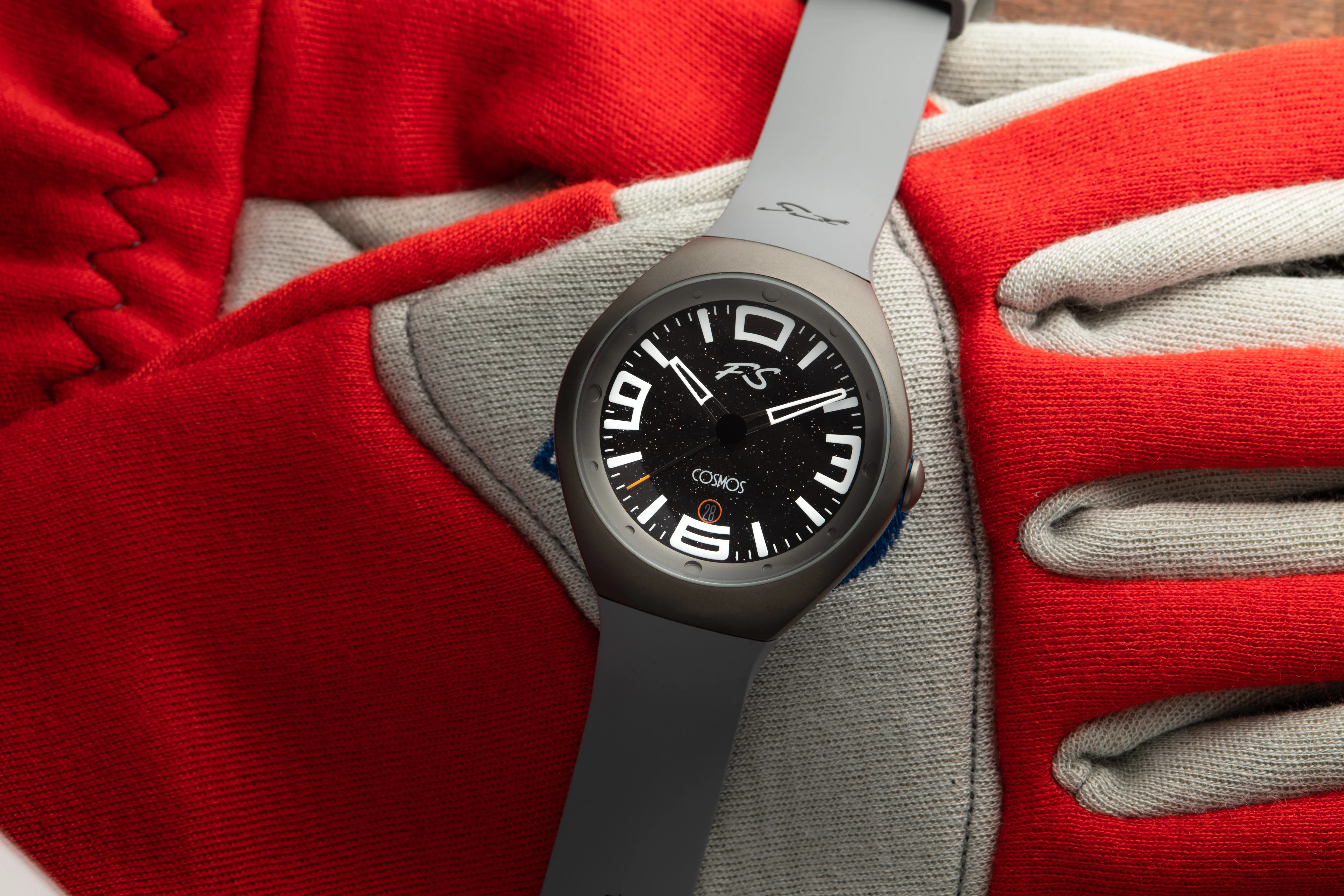 Frank Stephenson's Cosmos Series Gray Case, Black Dial, Gray Strap | Black Dial - Image 4