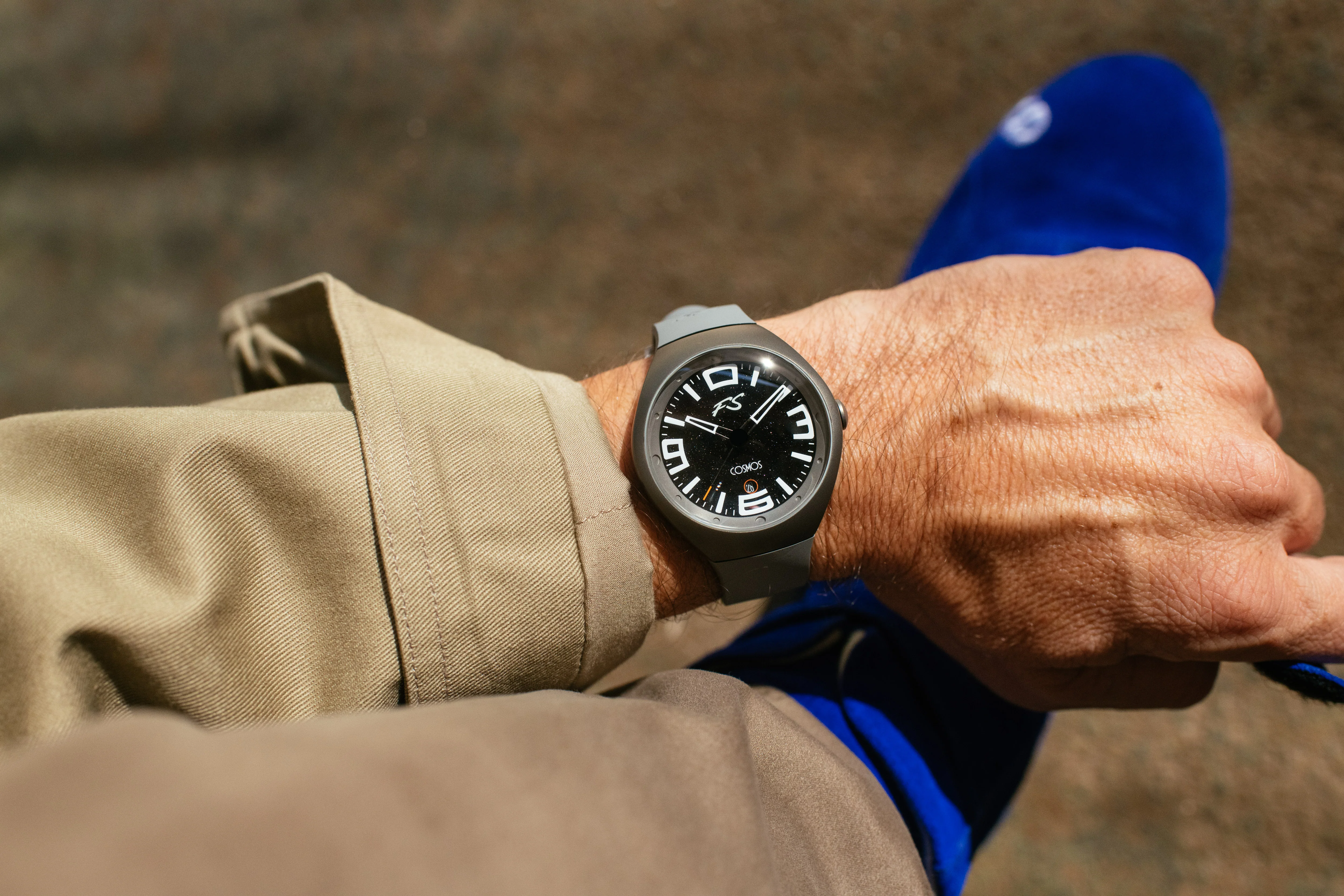 Frank Stephenson's Cosmos Series Gray Case, Black Dial, Gray Strap | Black Dial - Image 5