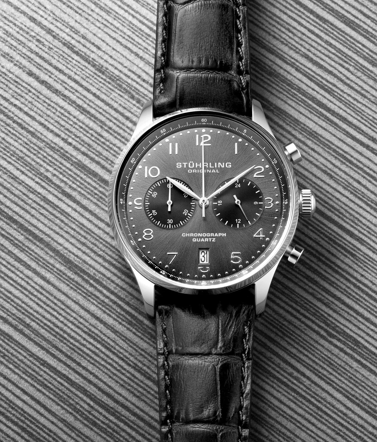 GR1-Q Quartz 42mm Chronograph Black/Leather | Gunmetal Dial - Image 3