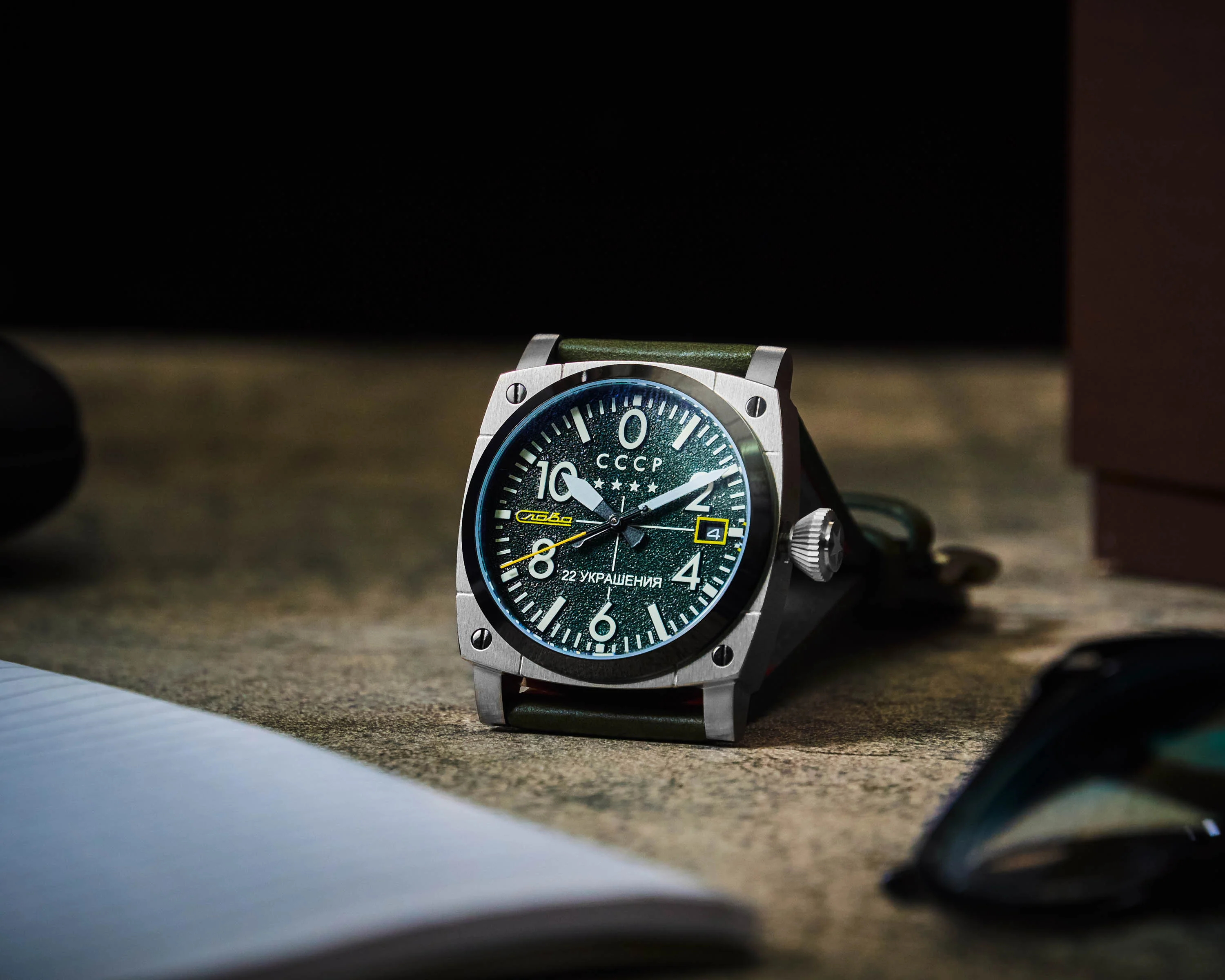Gurevich Automatic Silver / Green Dial | Green Dial - Image 2
