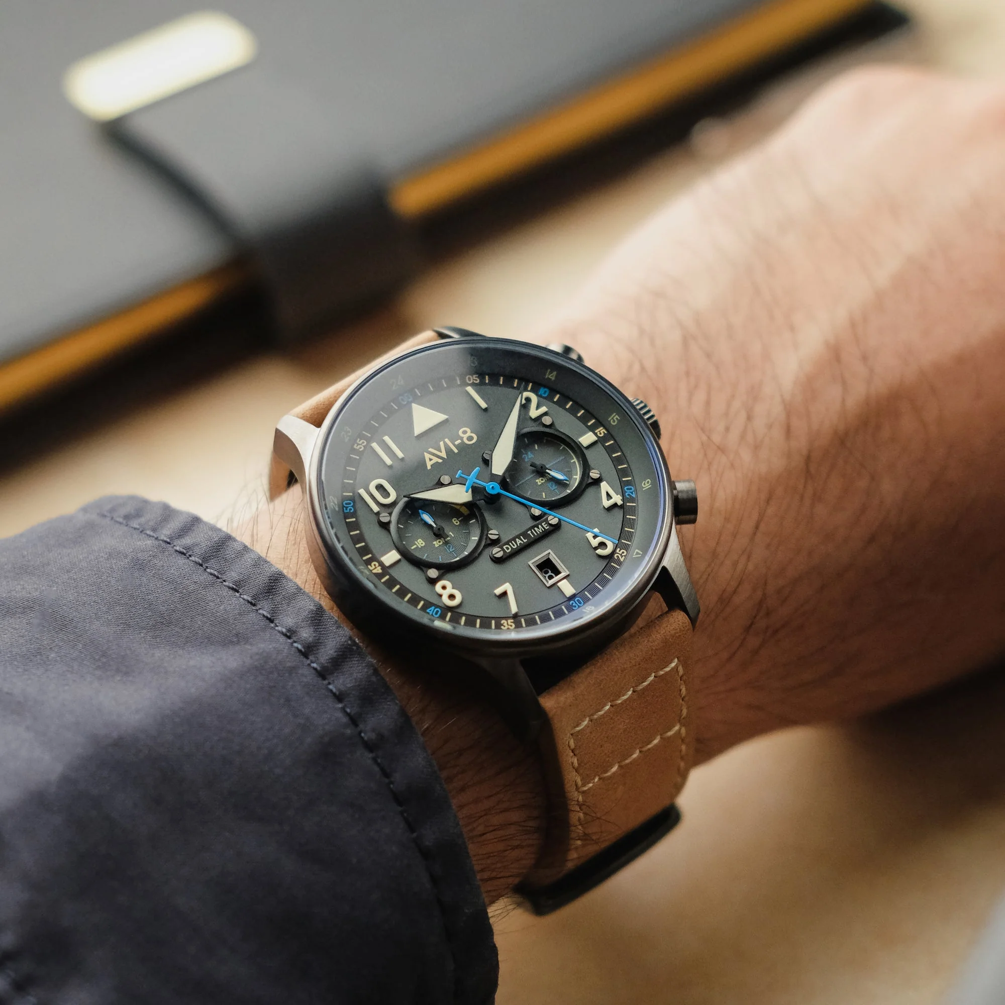 Hawker Hurricane Carey Dual Time Gray / Leather | Gray Dial - Image 6