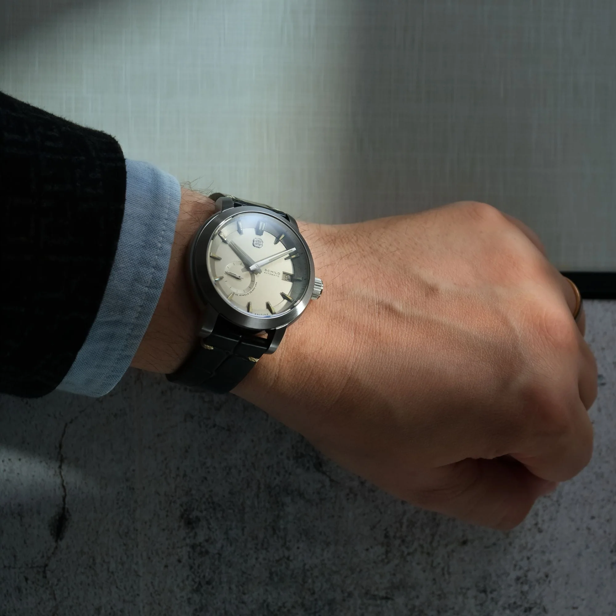 Heinrich Micro Rotor Automatic Limited Edition Tan / Stainless Steel | Tan Dial - Image 2