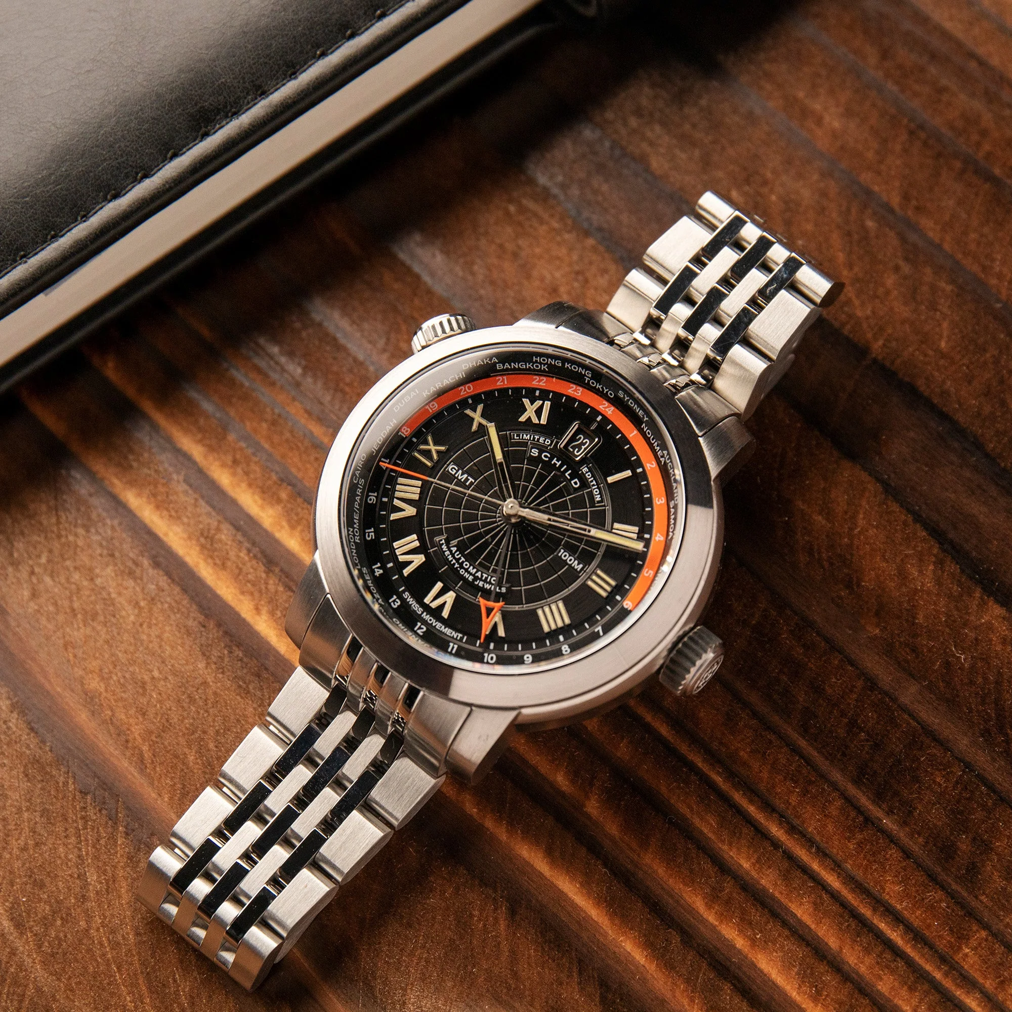 Heinrich Swiss GMT Limited Edition Black / Stainless Steel | Black Dial - Image 4
