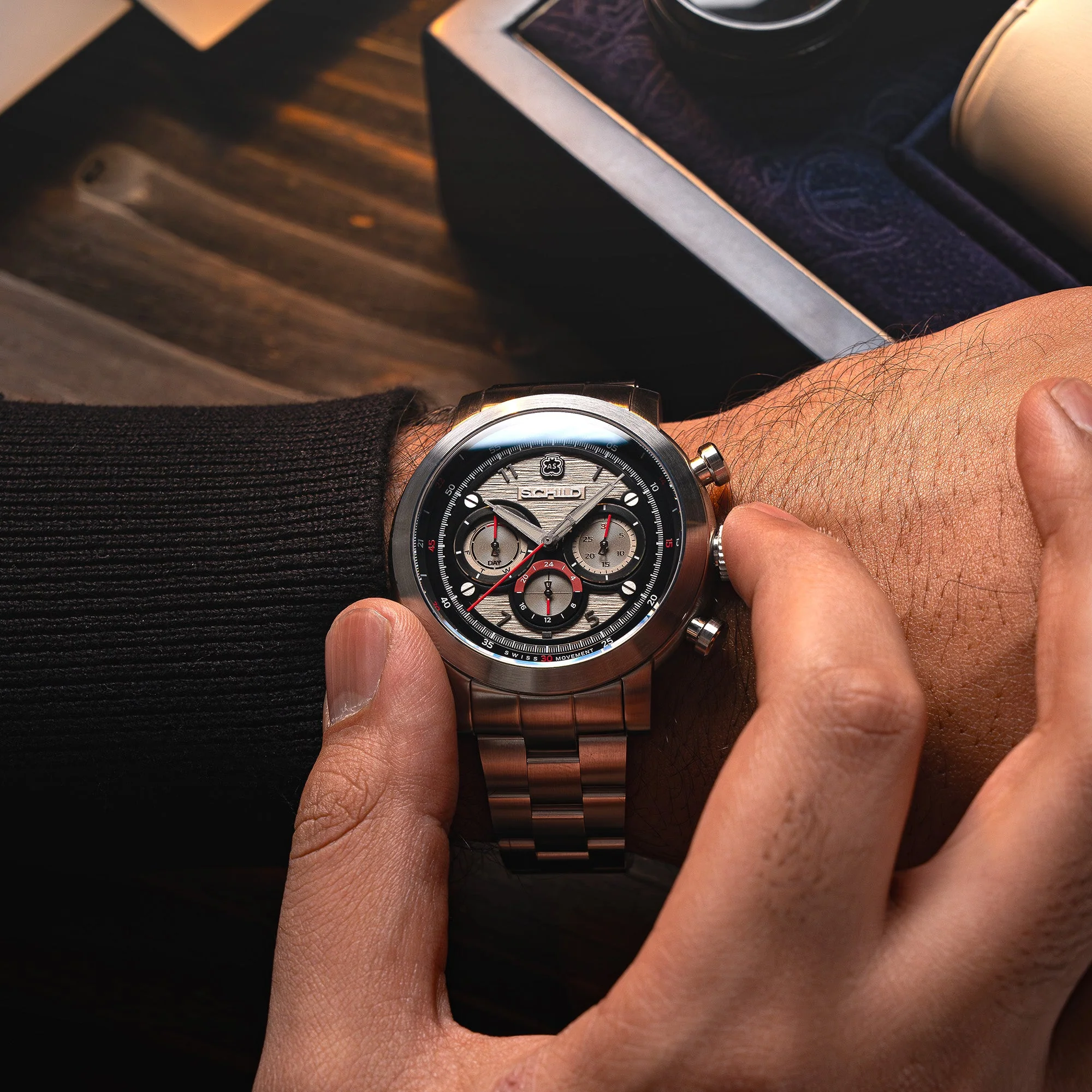 HEINRICH SWISS MULTIFUNCTION LIMITED EDITION LIMITED EDITION GREY / STAINLESS STEEL | Dial - Image 3