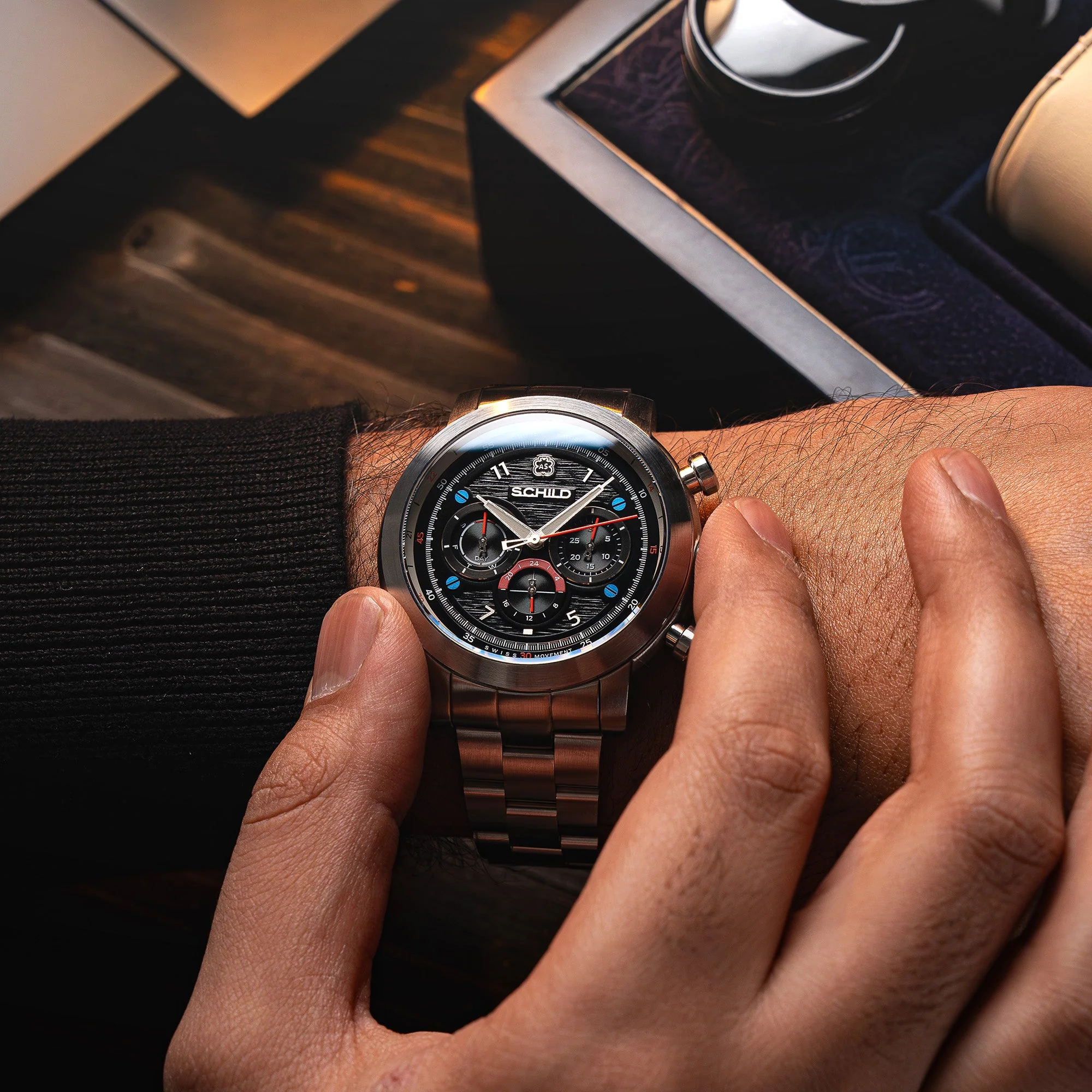 HEINRICH SWISS MULTIFUNCTION LIMITED EDITION LIMITED EDITION BLACK / STAINLESS STEEL | Black Dial - Image 3