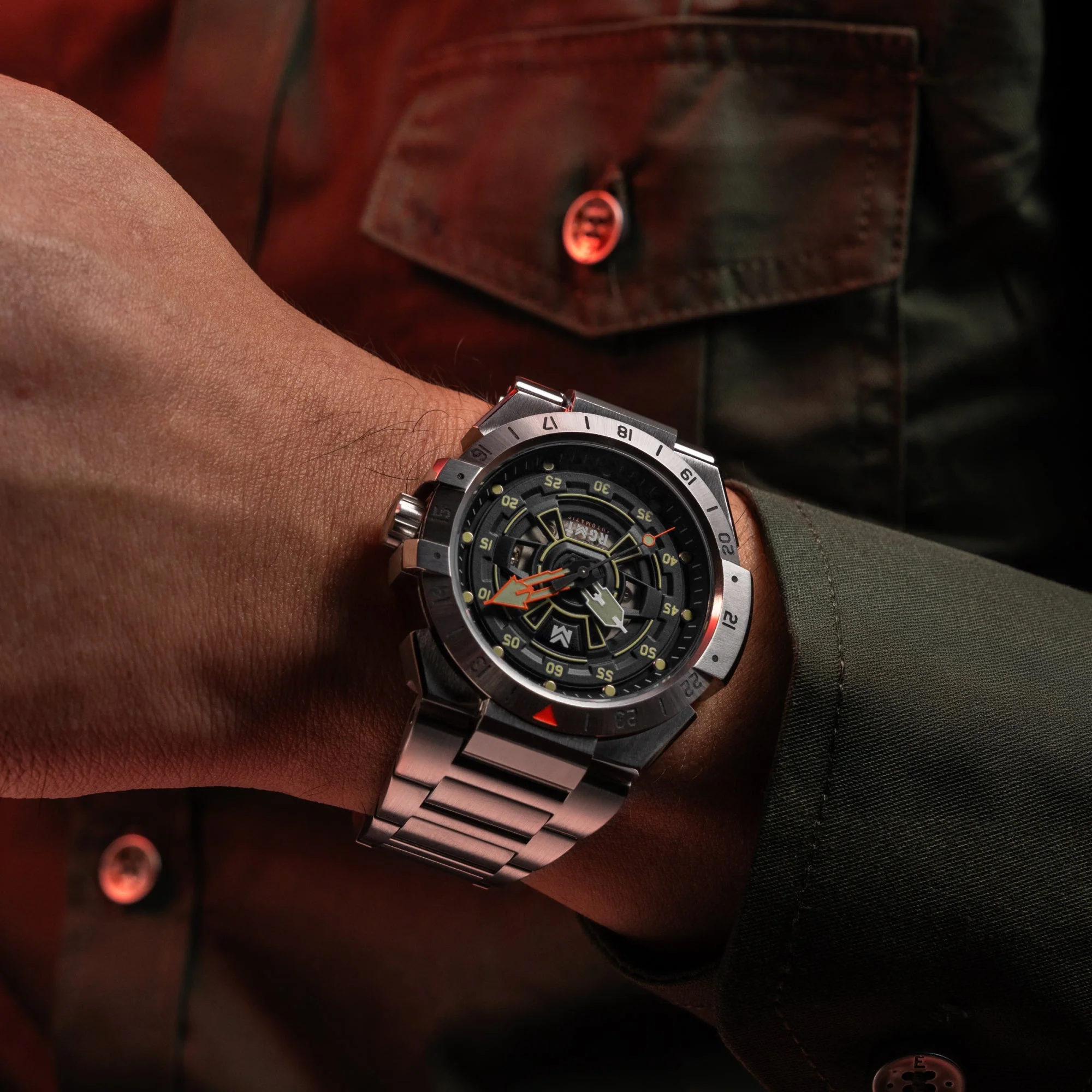 HIMARS AUTOMATIC BLACK / STAINLESS STEEL | Black Dial - Image 3