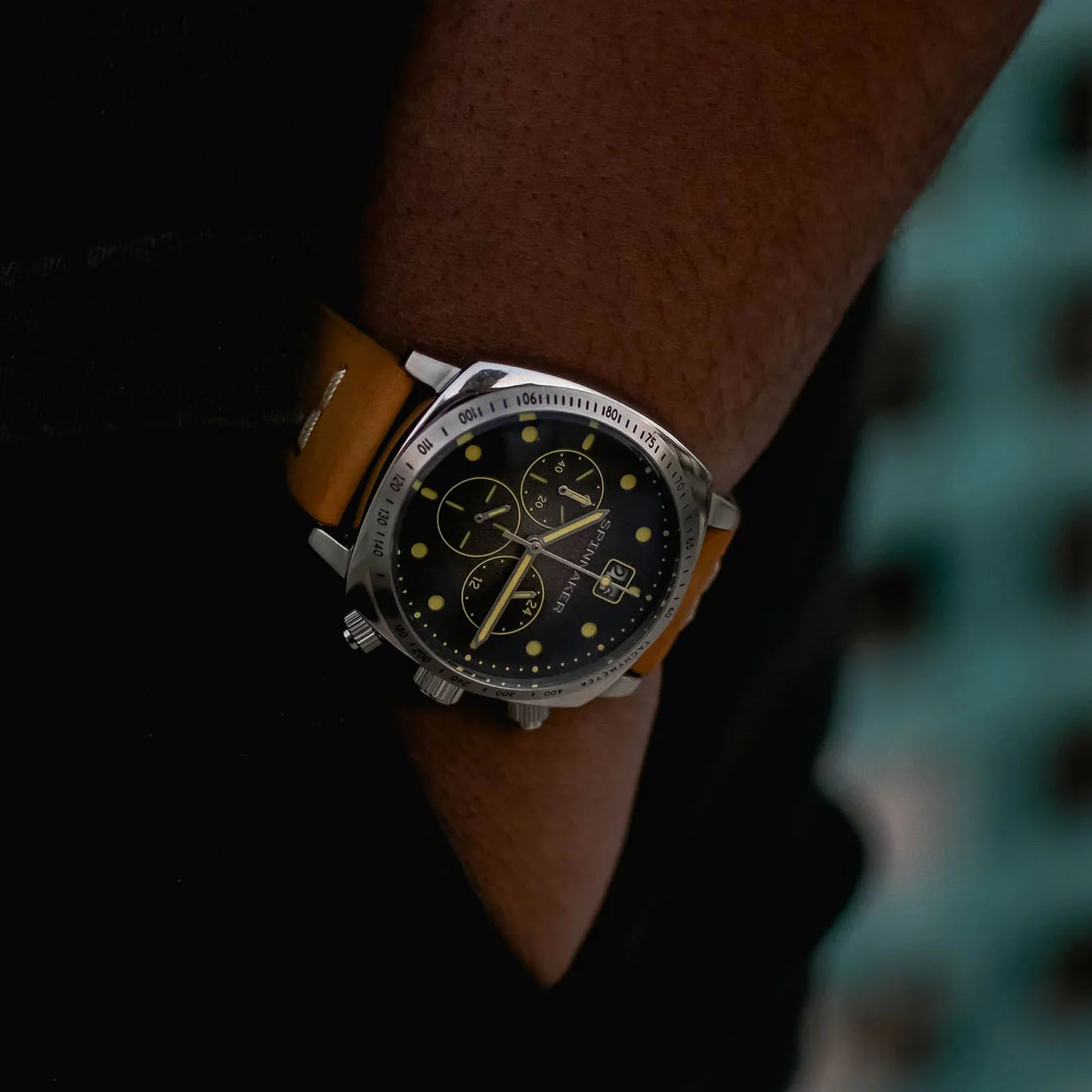 Hull Chronograph Black & Brown / Leather Black Dial - Image 14
