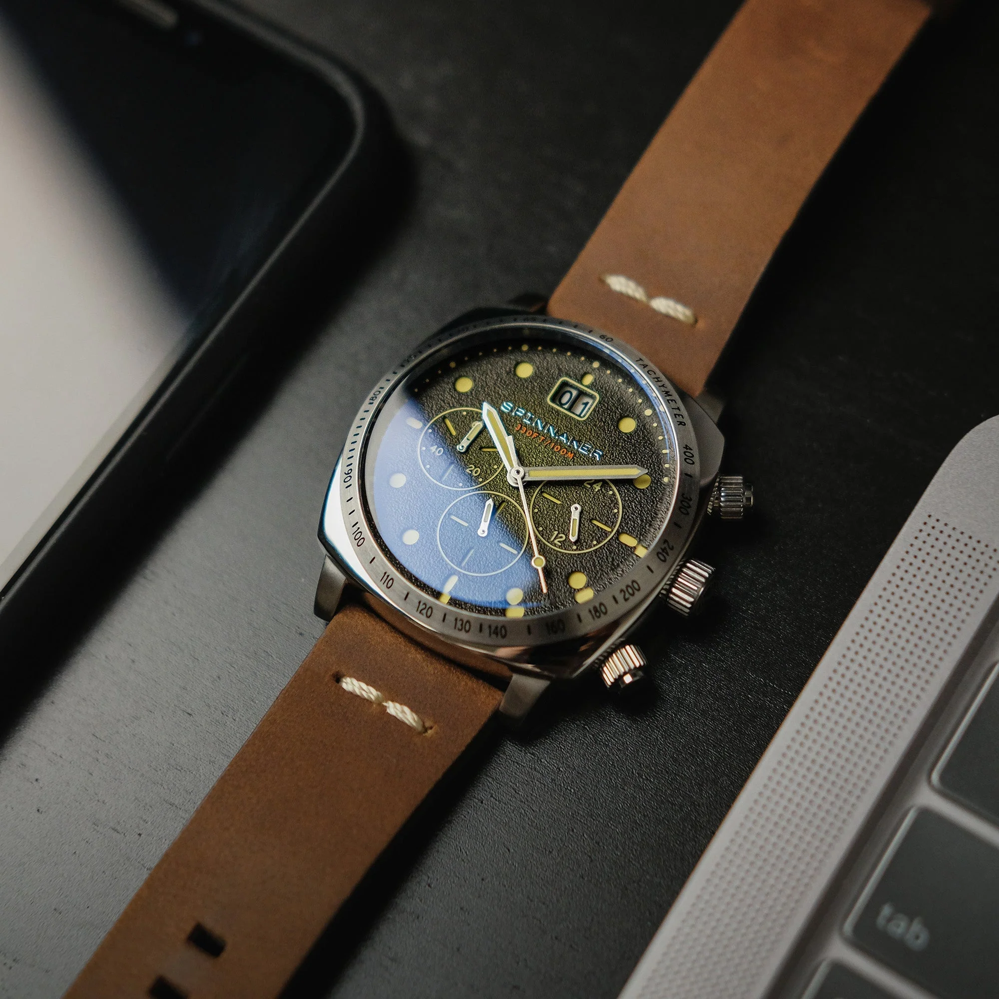 Hull Chronograph Green Dial / Leather | Green Dial - Image 5