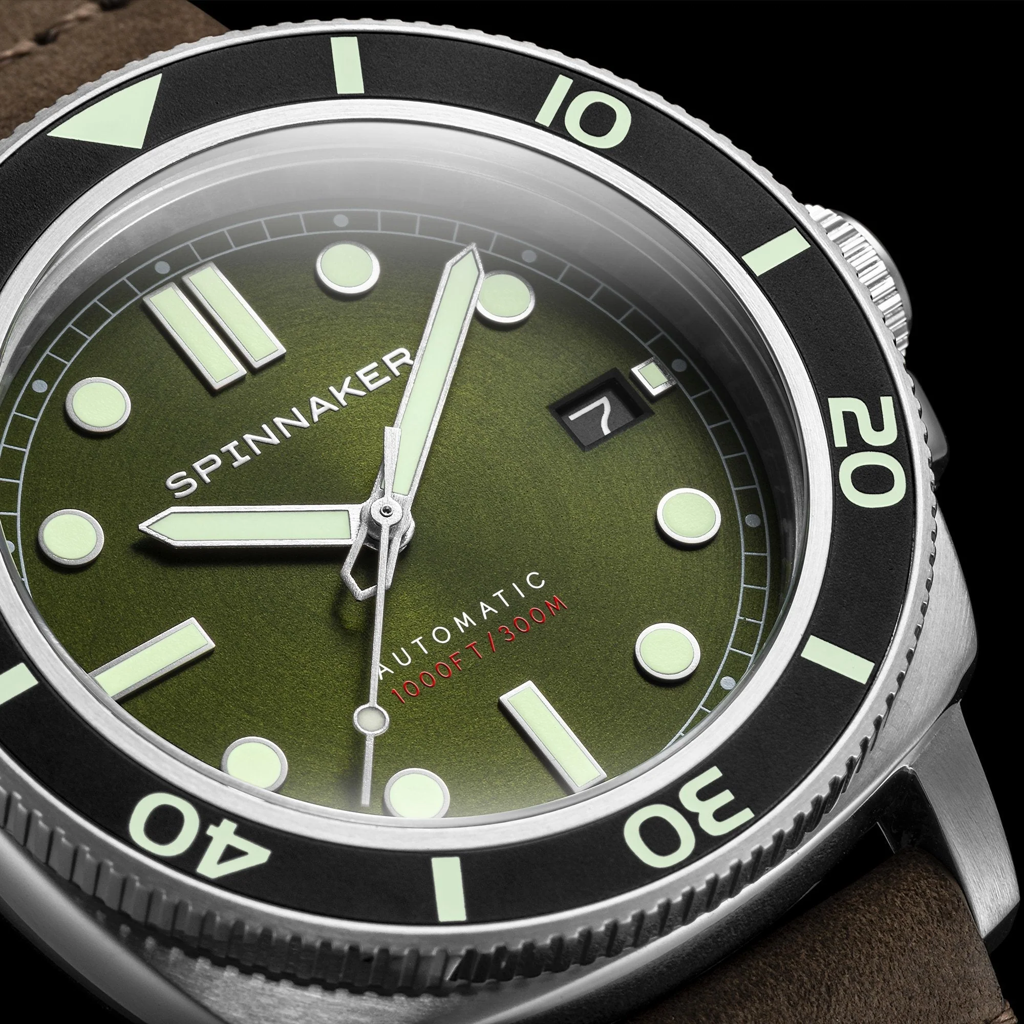 Hull Diver Green / Leather | Green Dial - Image 3
