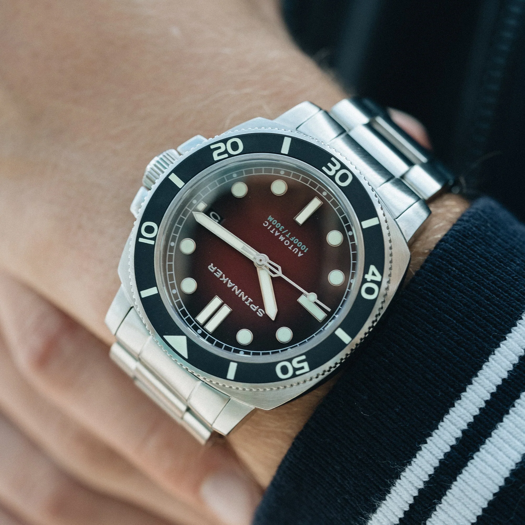 Hull Diver Red / Stainless Steel | Red Dial - Image 8