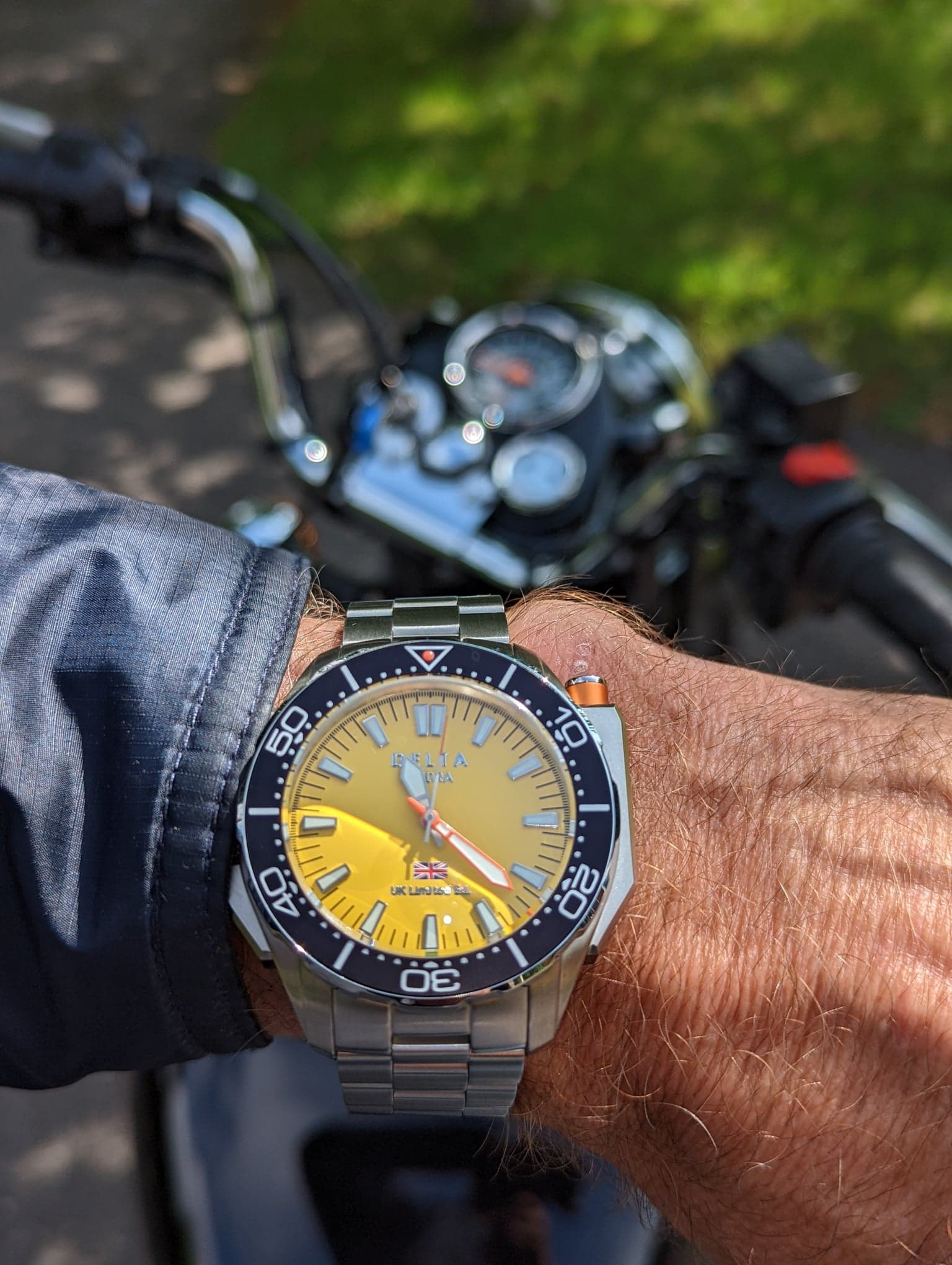 Hydra UK Limited Edition Yellow | Yellow Dial - Image 2